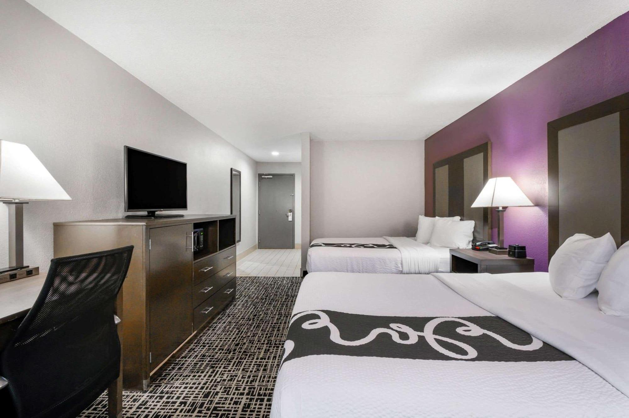 Queen Room with Two Queen Beds - Mobility Access/Non-Smoking