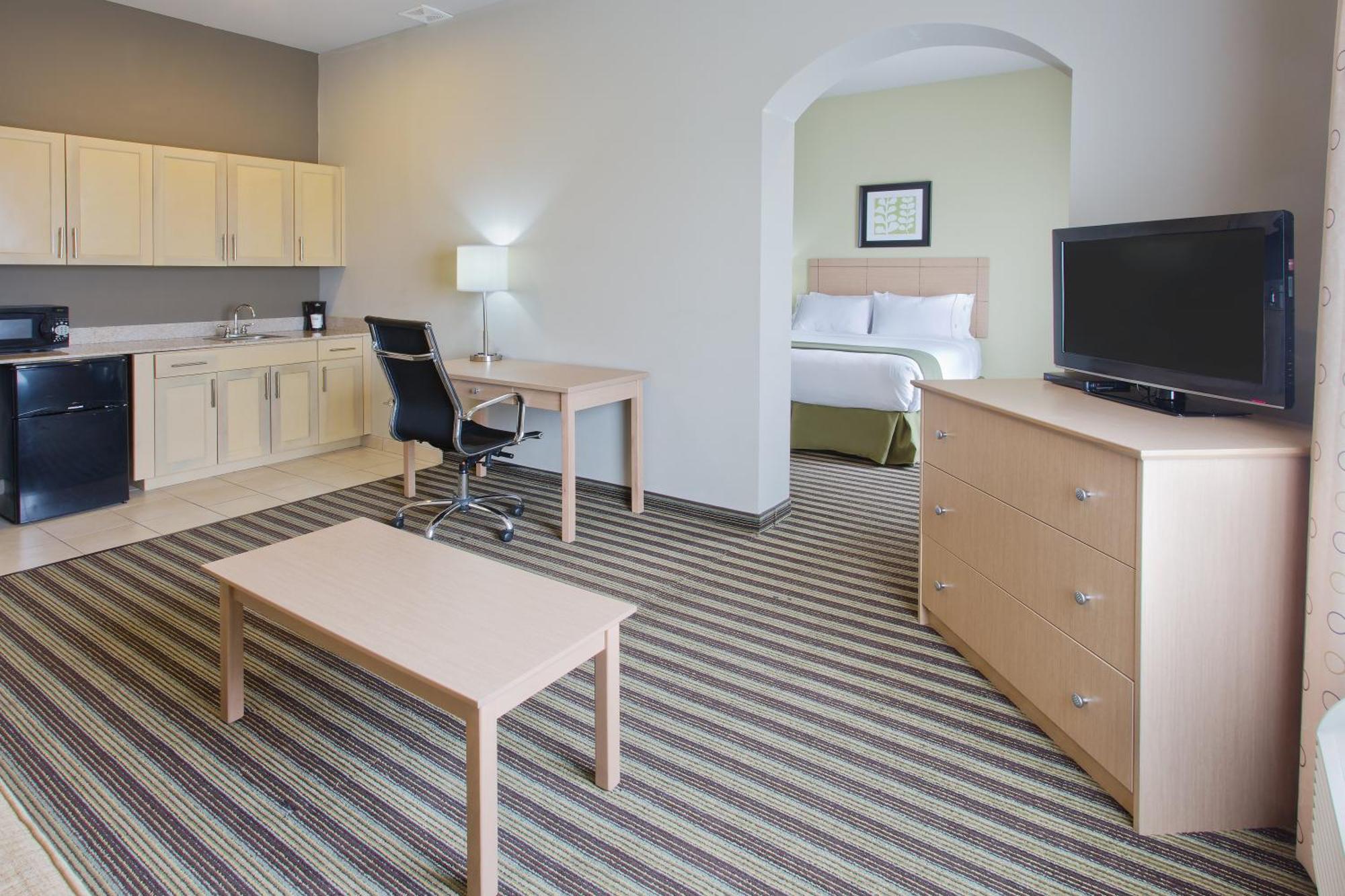 Queen Suite