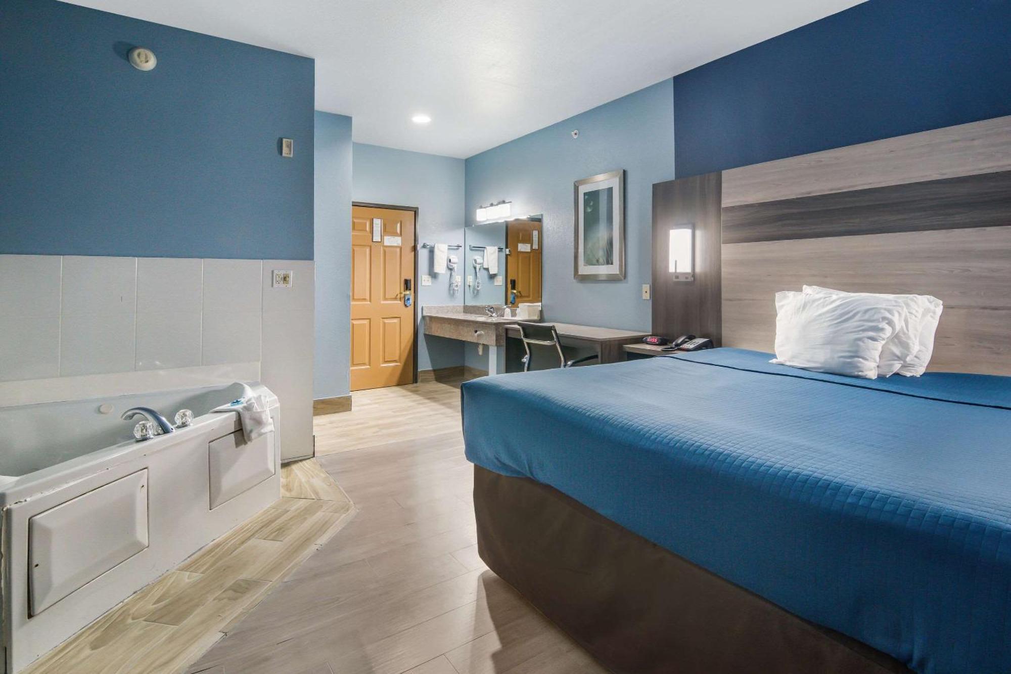 Superior King Room - Non-Smoking