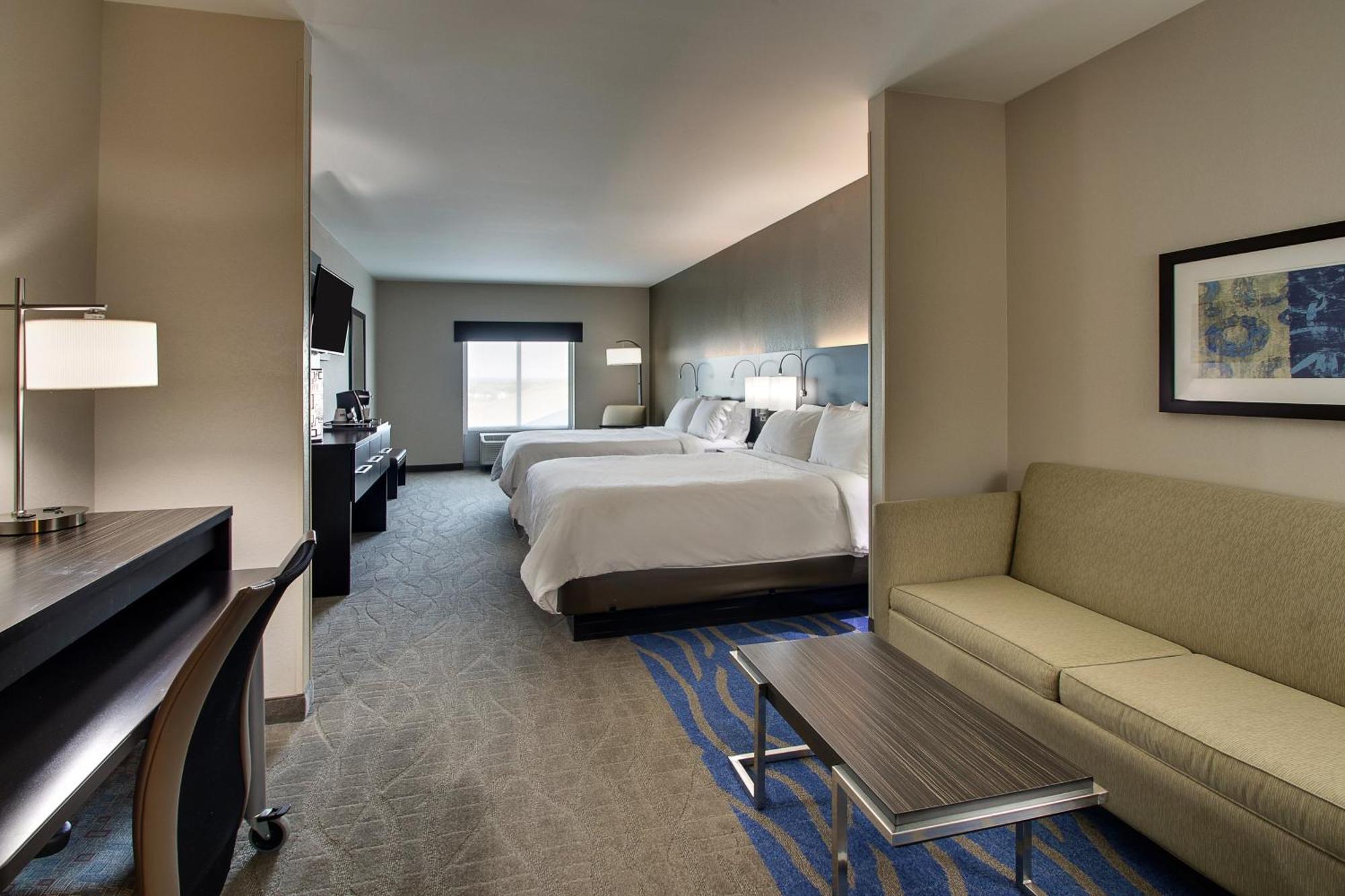 Suite with Two Queen Beds