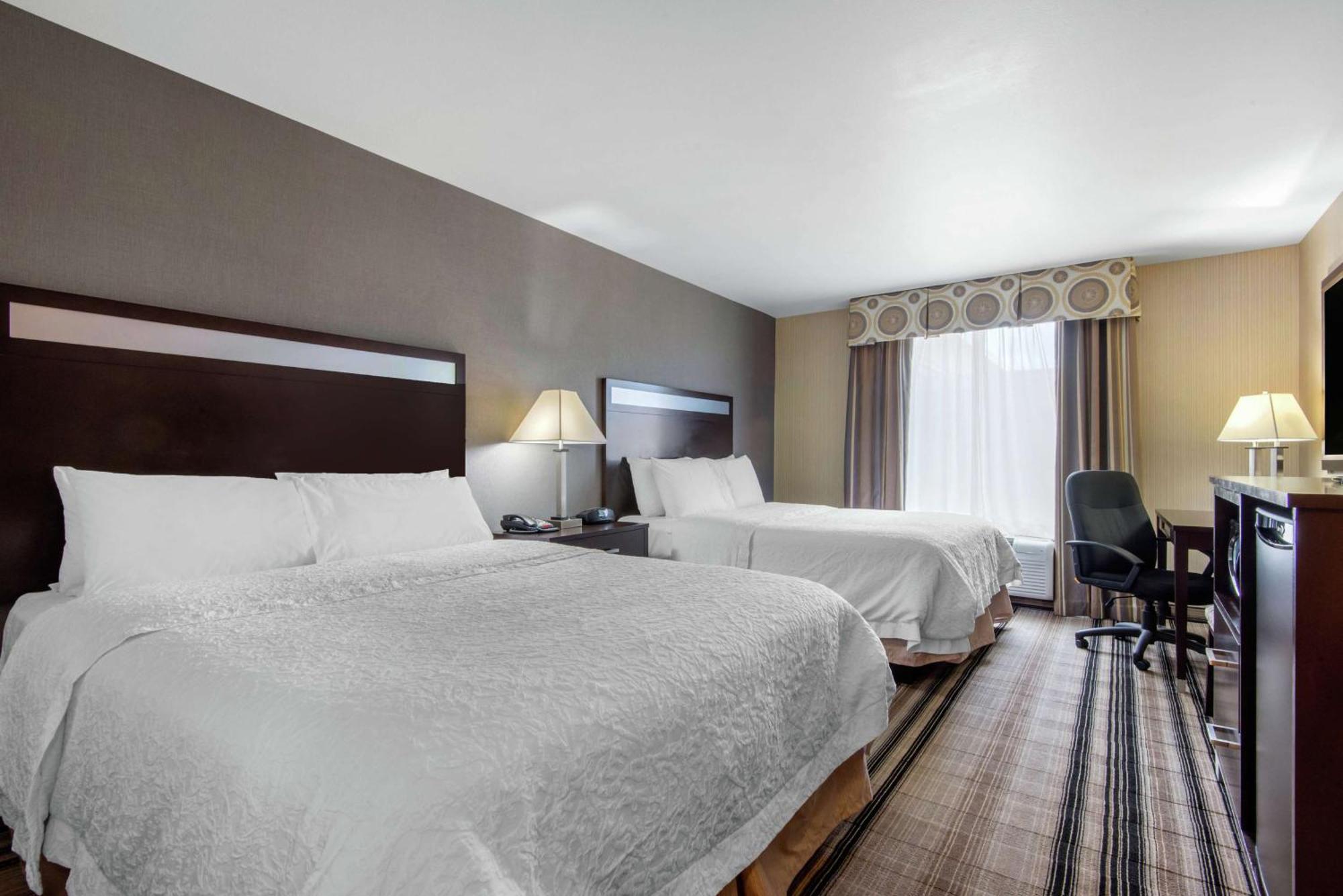 Room with Two Queen Beds - Non-Smoking