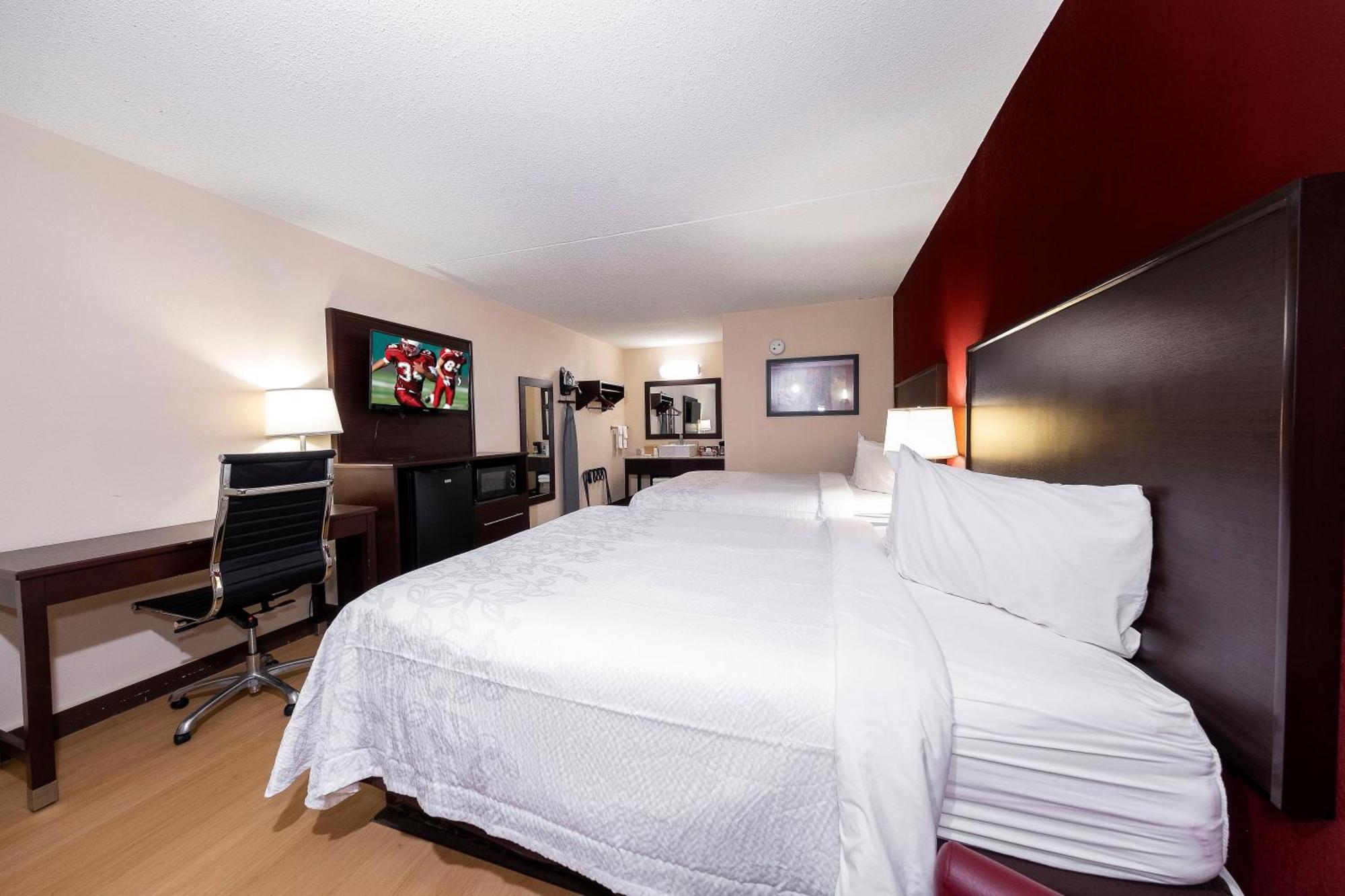 Deluxe Room with Two Queen Beds Smoke Free