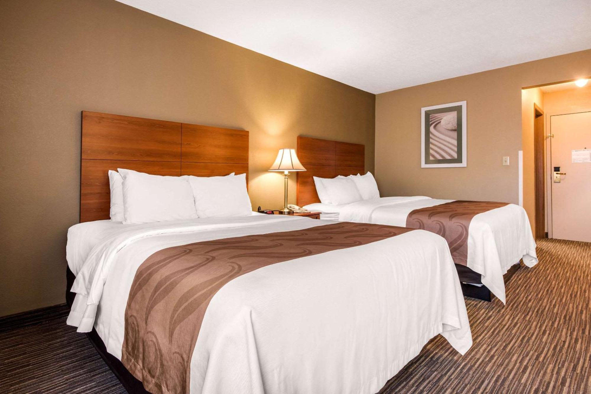Queen Room Two Queen Beds Non-Smoking
