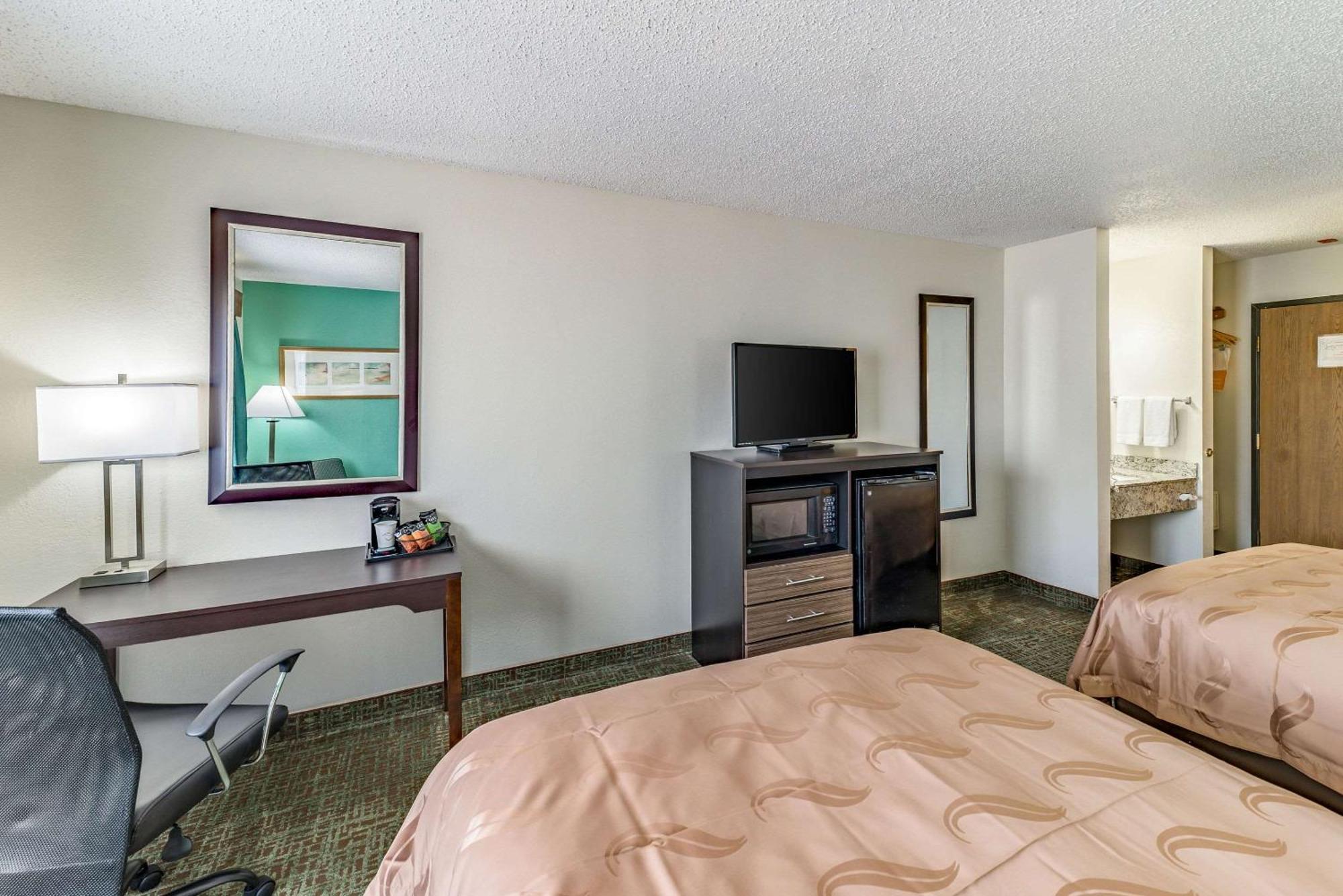 Queen Room with Two Queen Beds - Non-Smoking