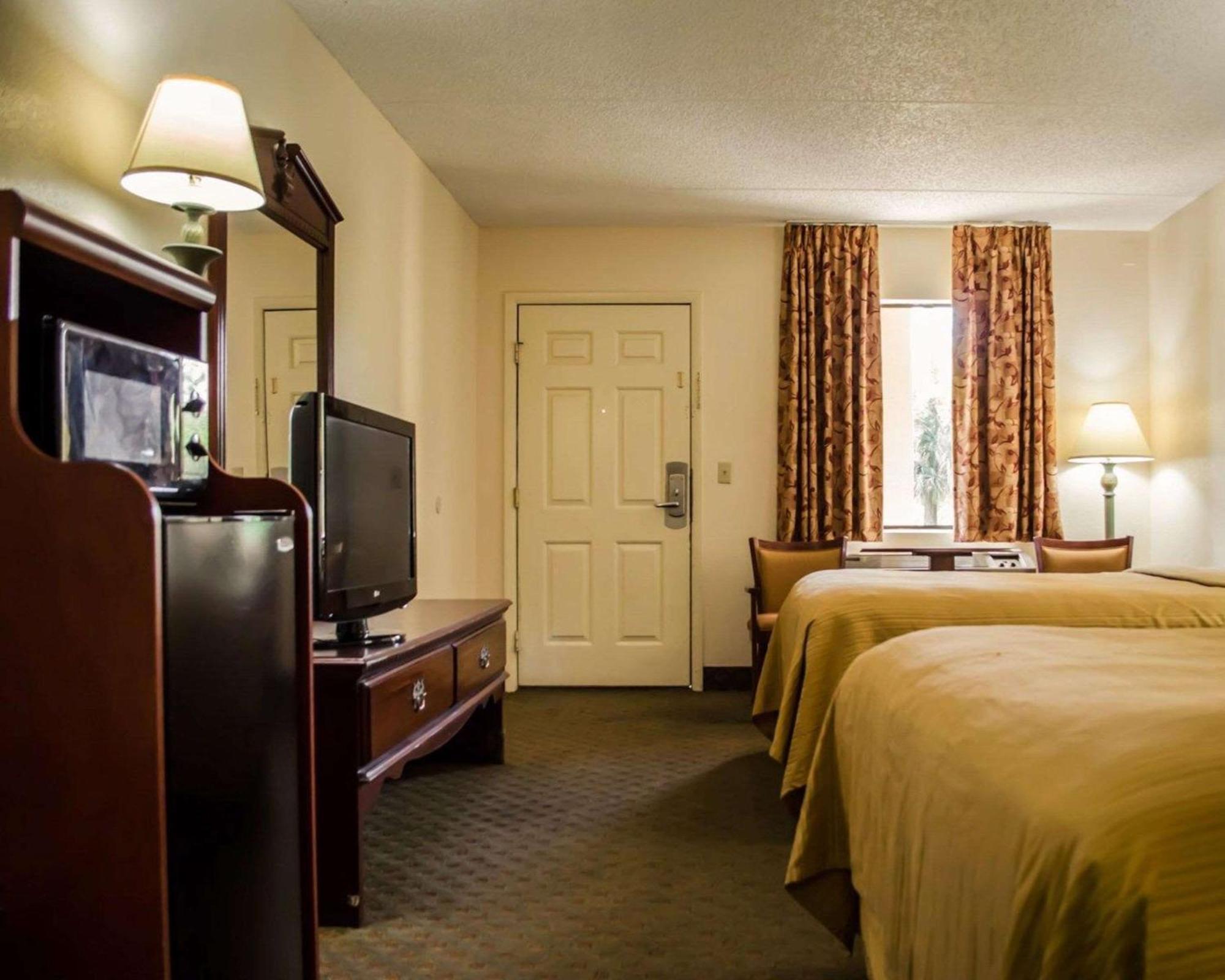 Double Room with Two Double Beds - Smoking