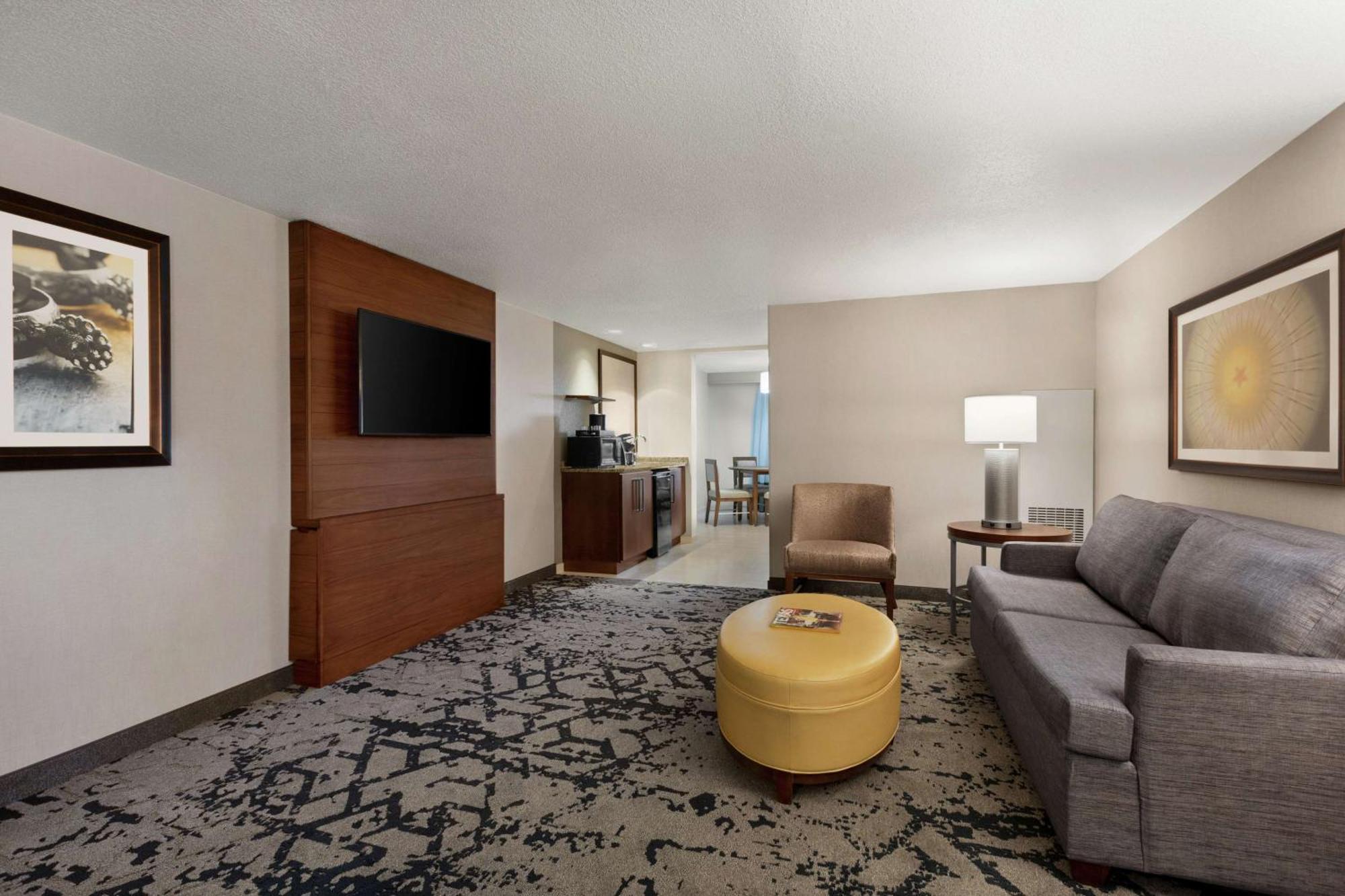 Suite with Two Double Beds - Mobility/Hearing Accessible - Non-Smoking