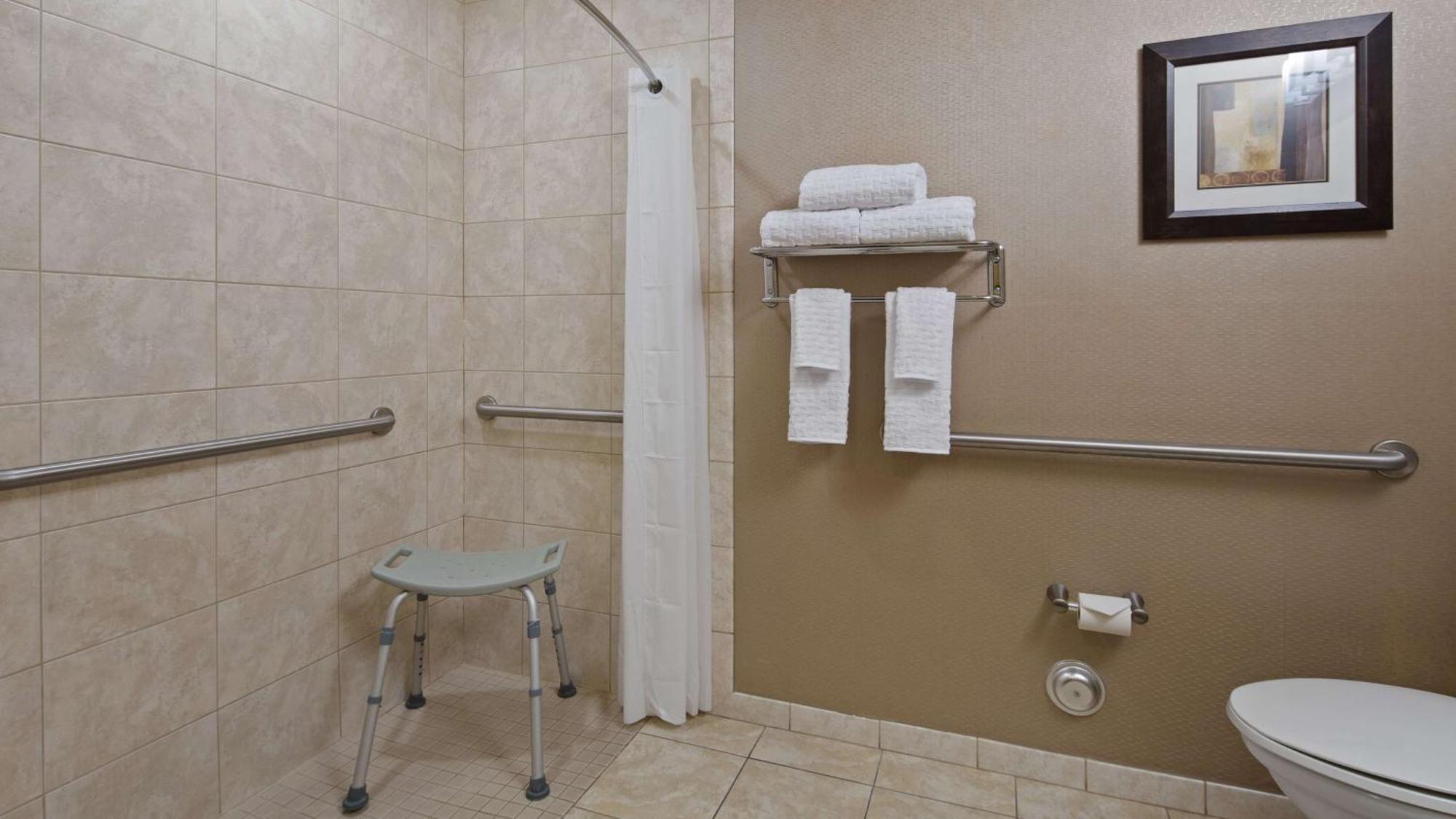 Habitación con 2 camas grandes - Adaptada para personas de movilidad reducida - No fumadores