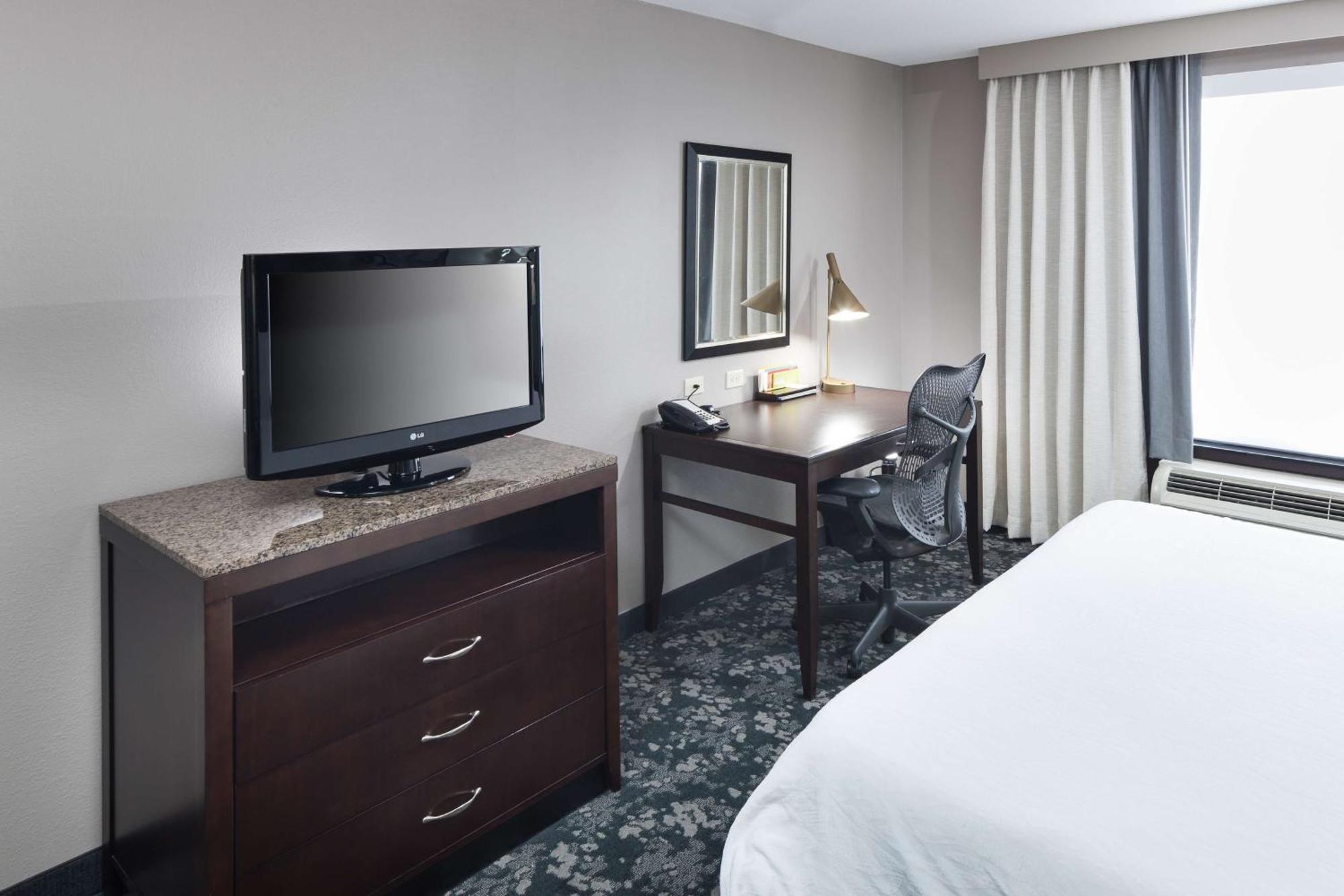 One-Bedroom King Suite