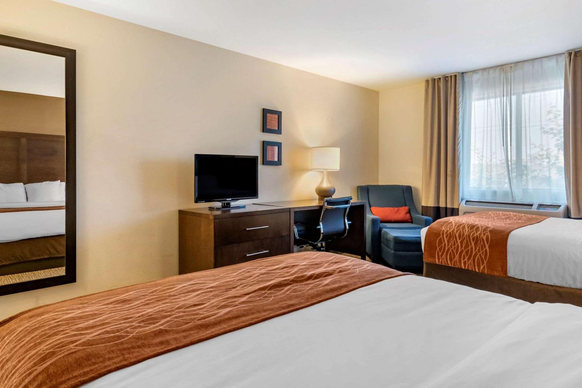 Queen Room with Two Queen Beds