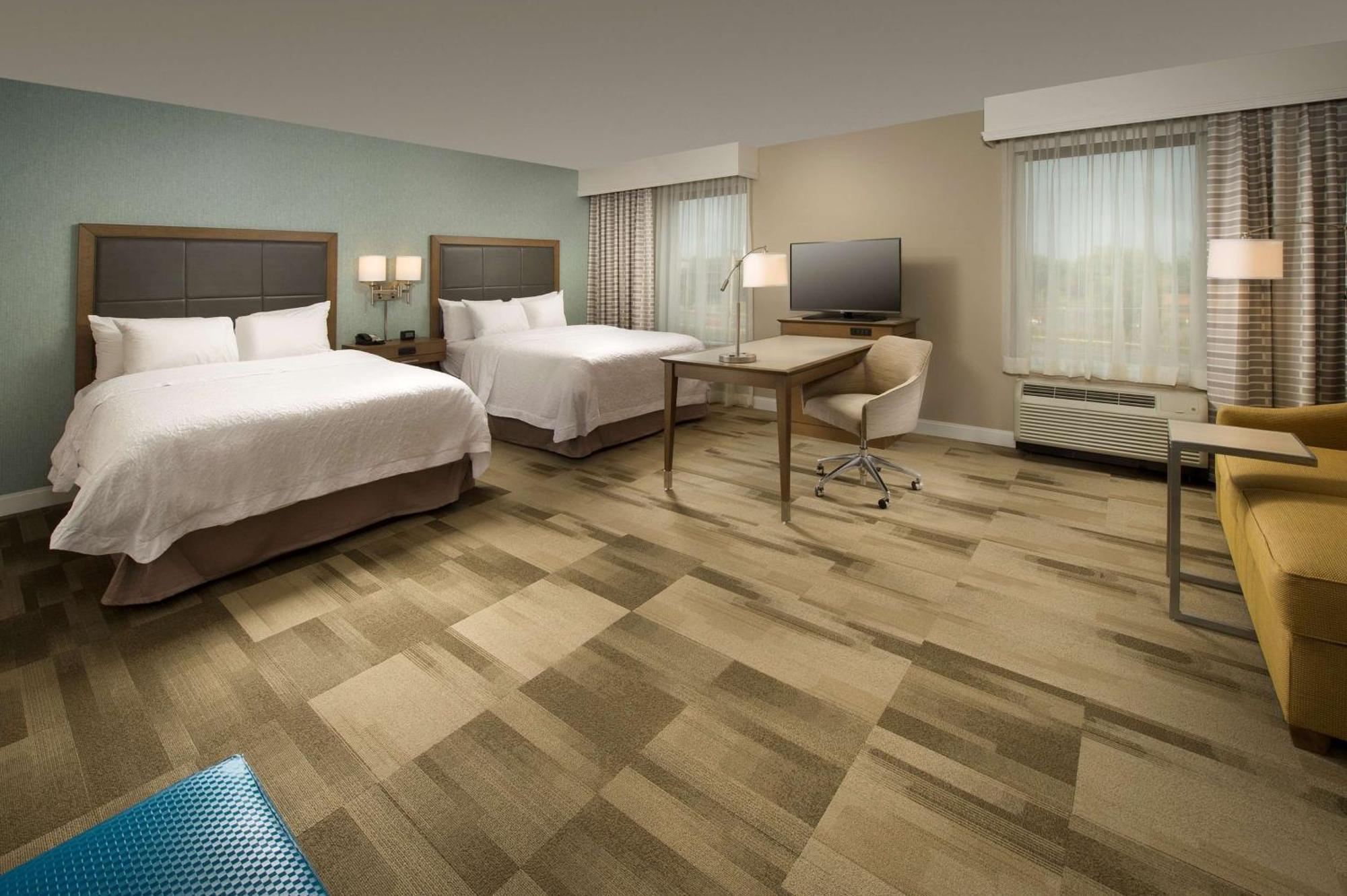 Queen Studio Suite with Two Queen Beds - Non-Smoking