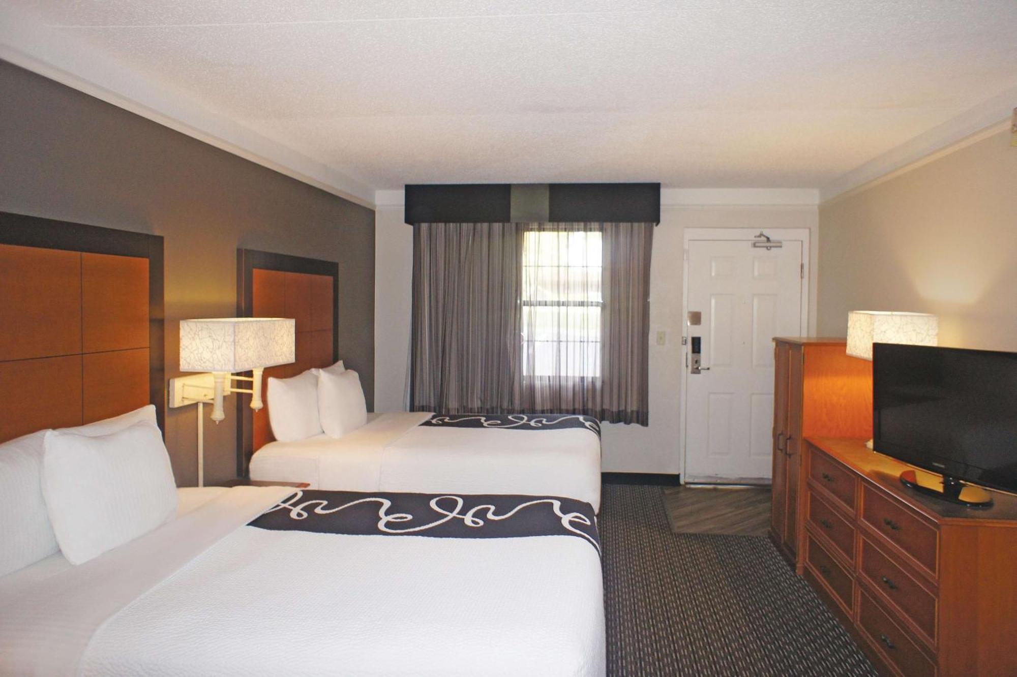 Double Room Two Double Beds Non-Smoking