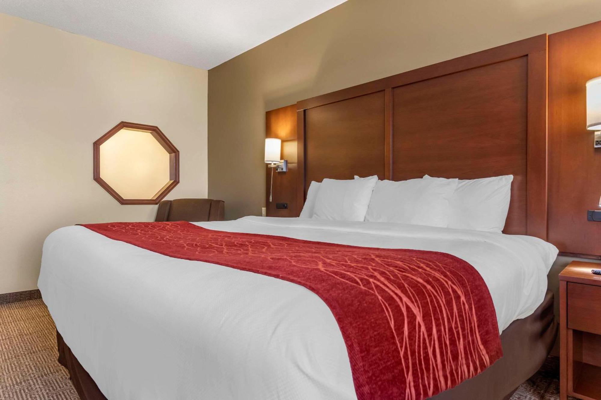 King Room - Accessible/Non-Smoking