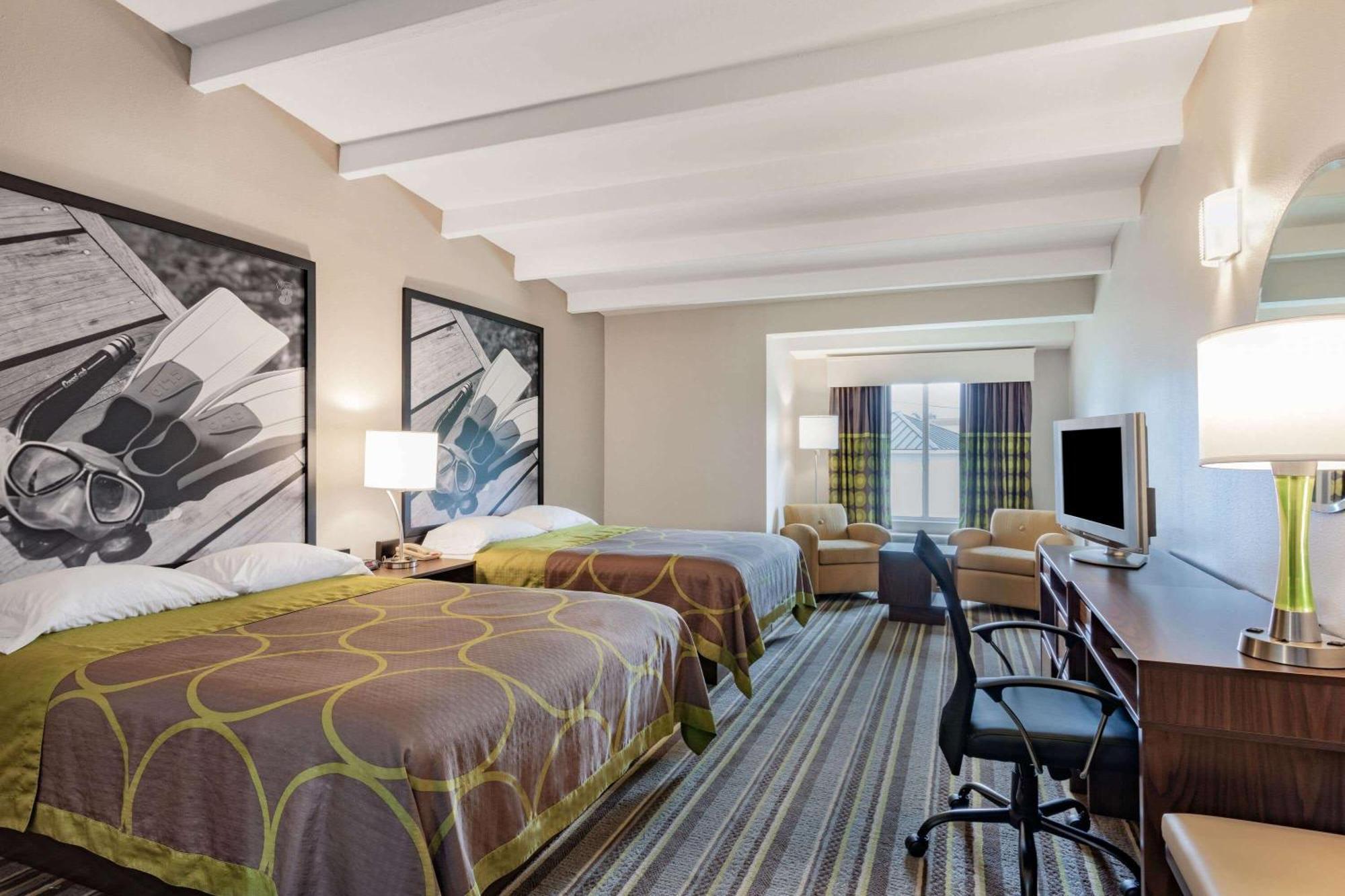 Queen Room Two Queen Beds Non-Smoking