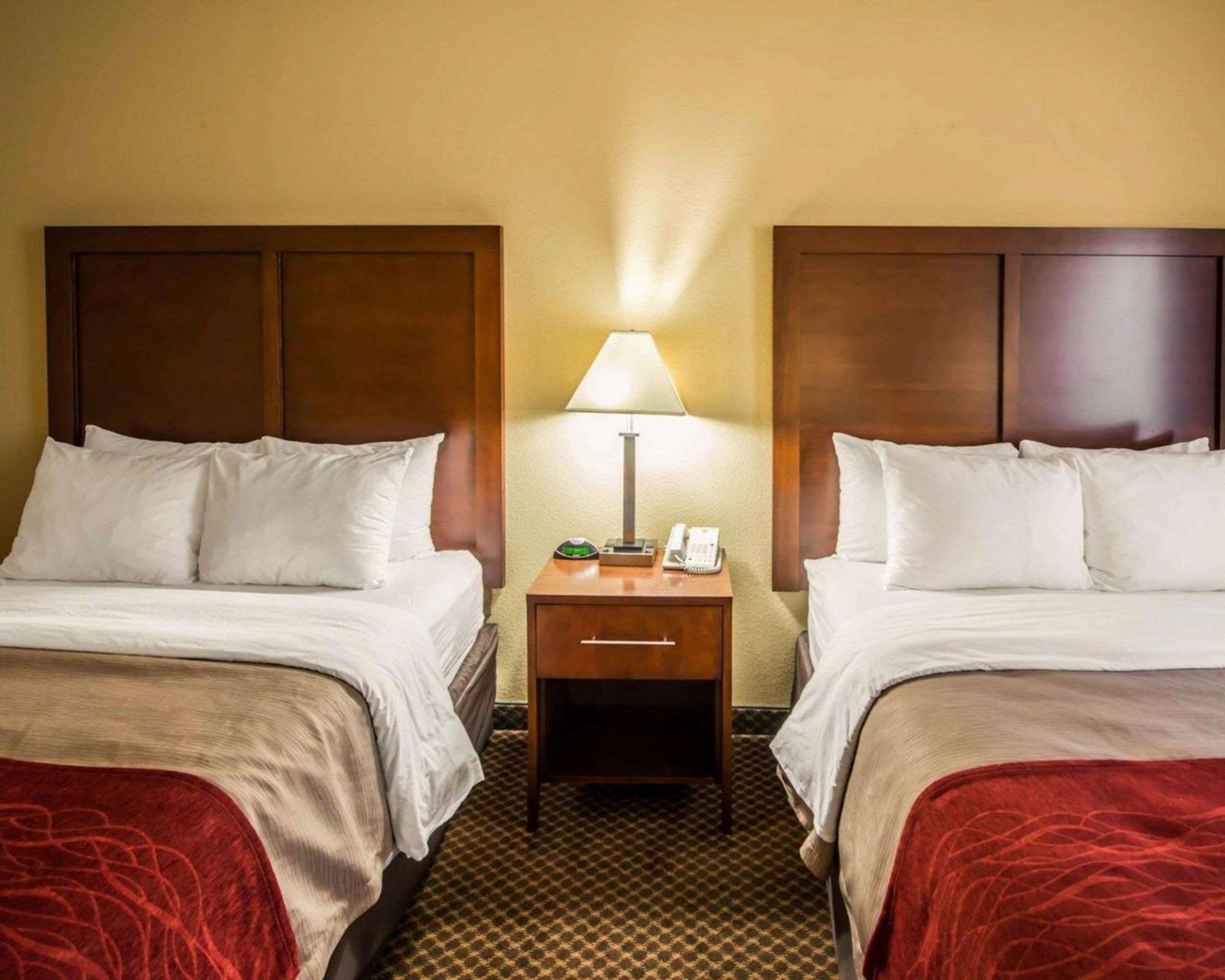 Standard Queen Room with Two Queen Beds - Non-Smoking