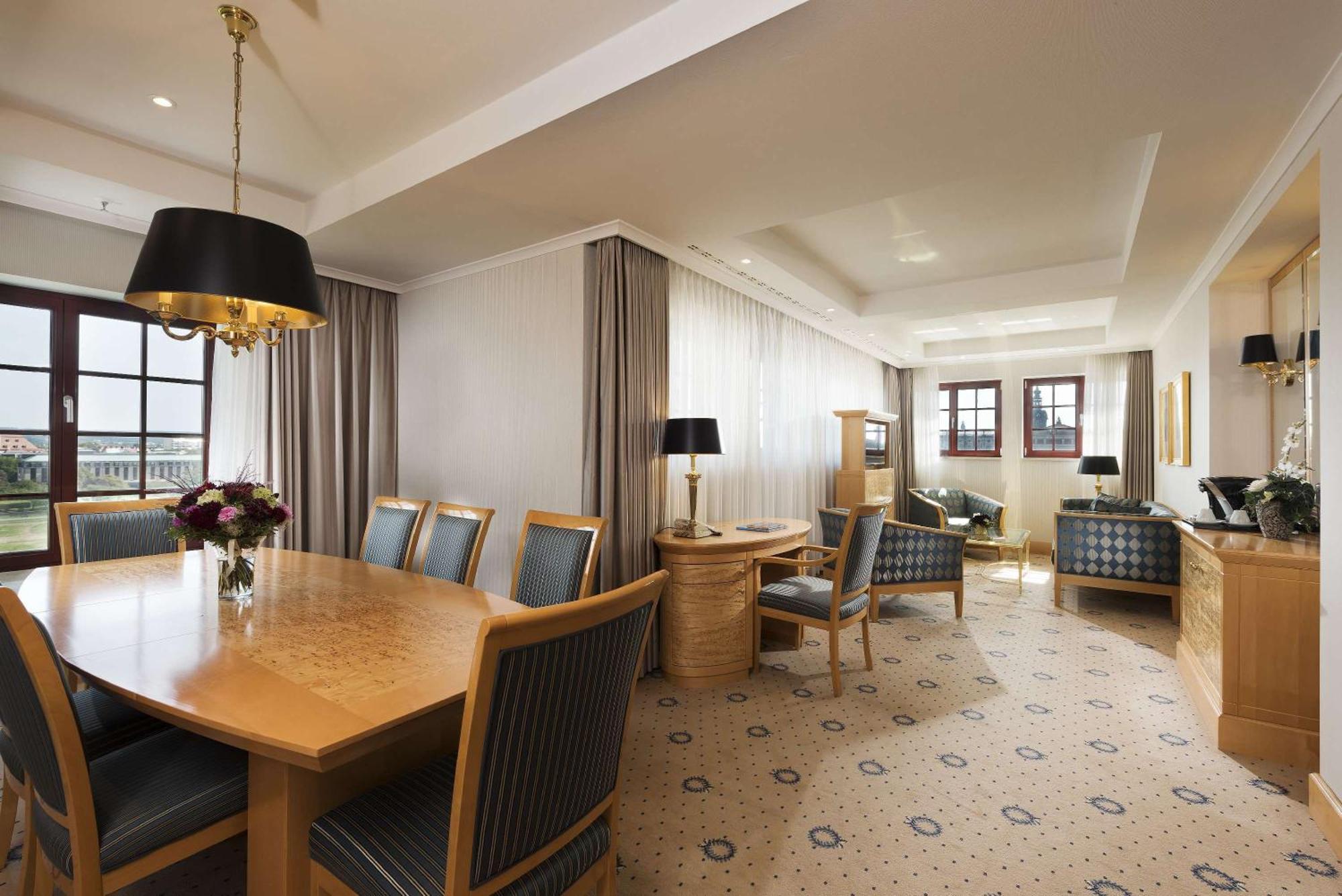 Executive Suite Double Use,1276837780:JPEG