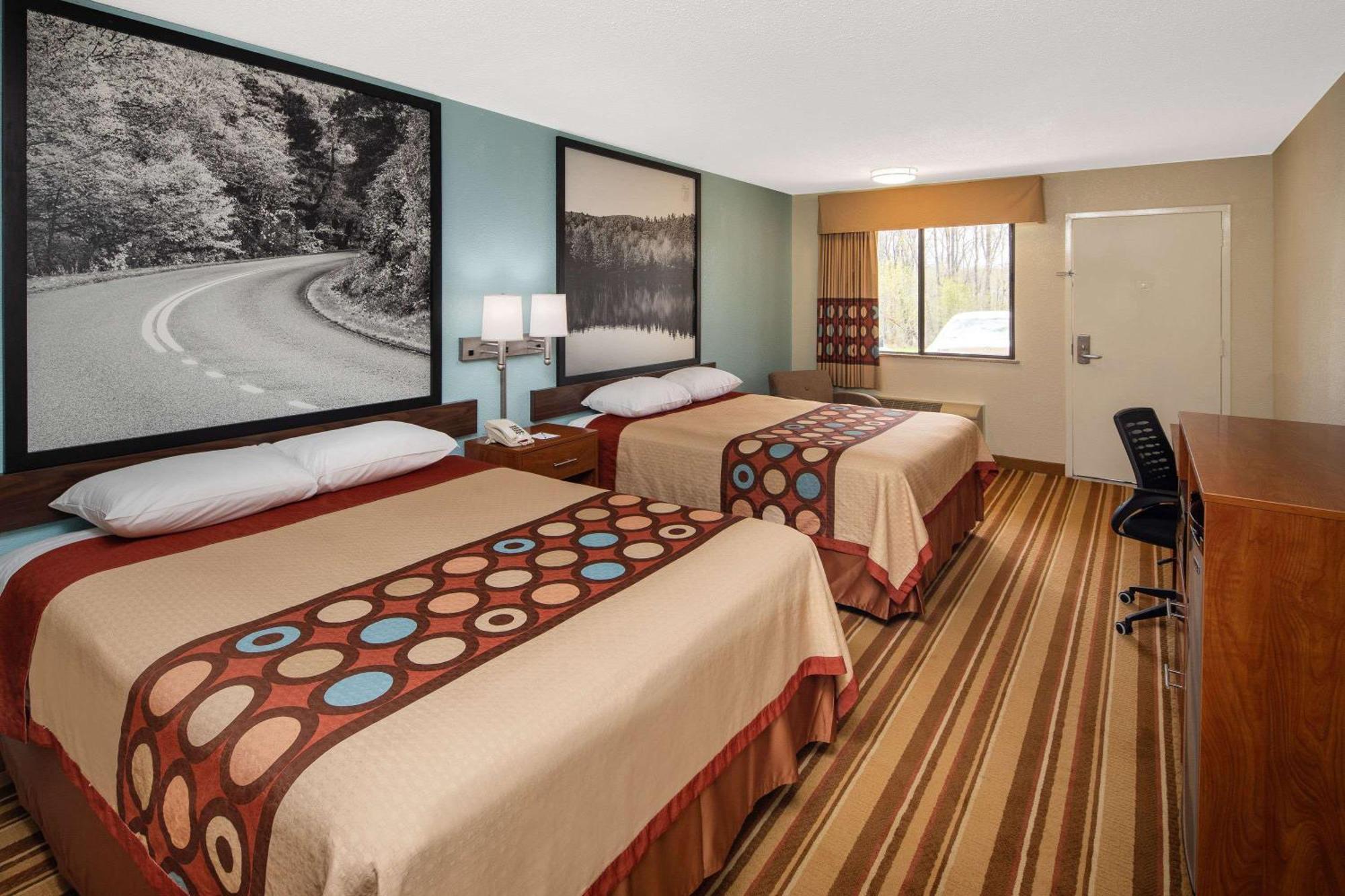 Deluxe Double Room with Two Double Beds - Non-Smoking