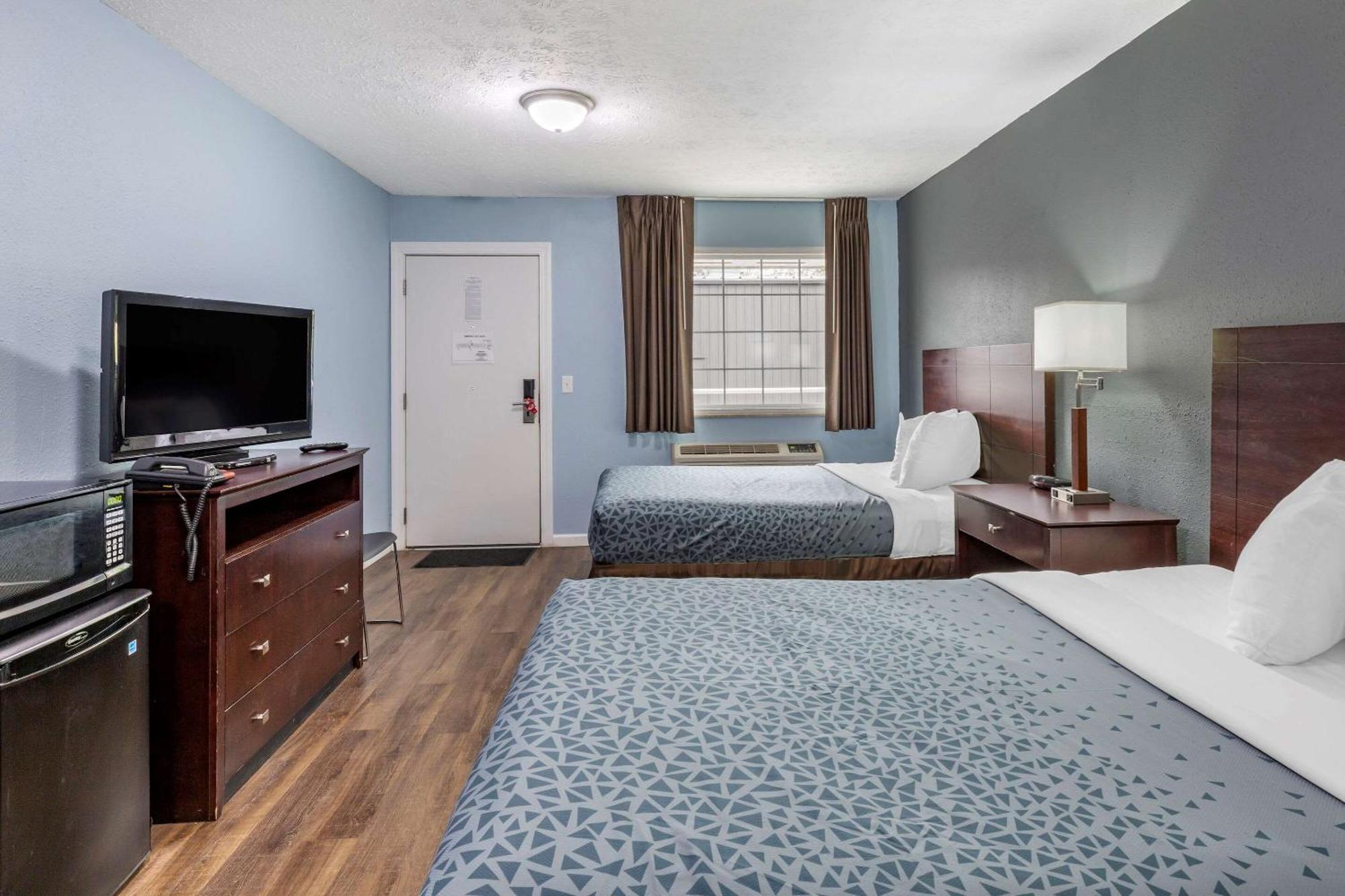 Deluxe Double Room Two Double Beds Non-Smoking