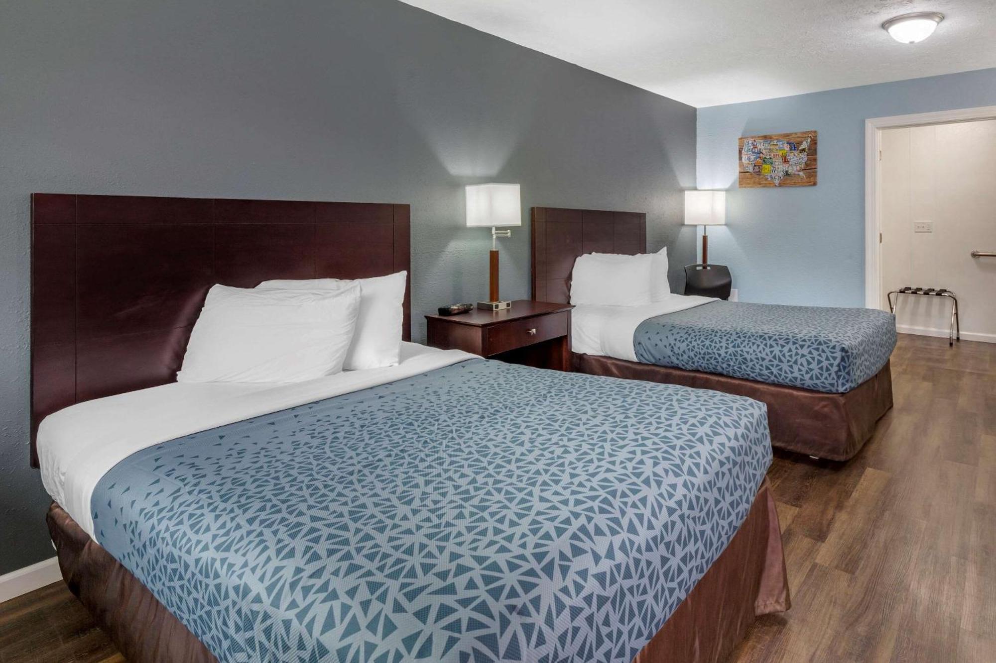 Deluxe Double Room Two Double Beds Non-Smoking