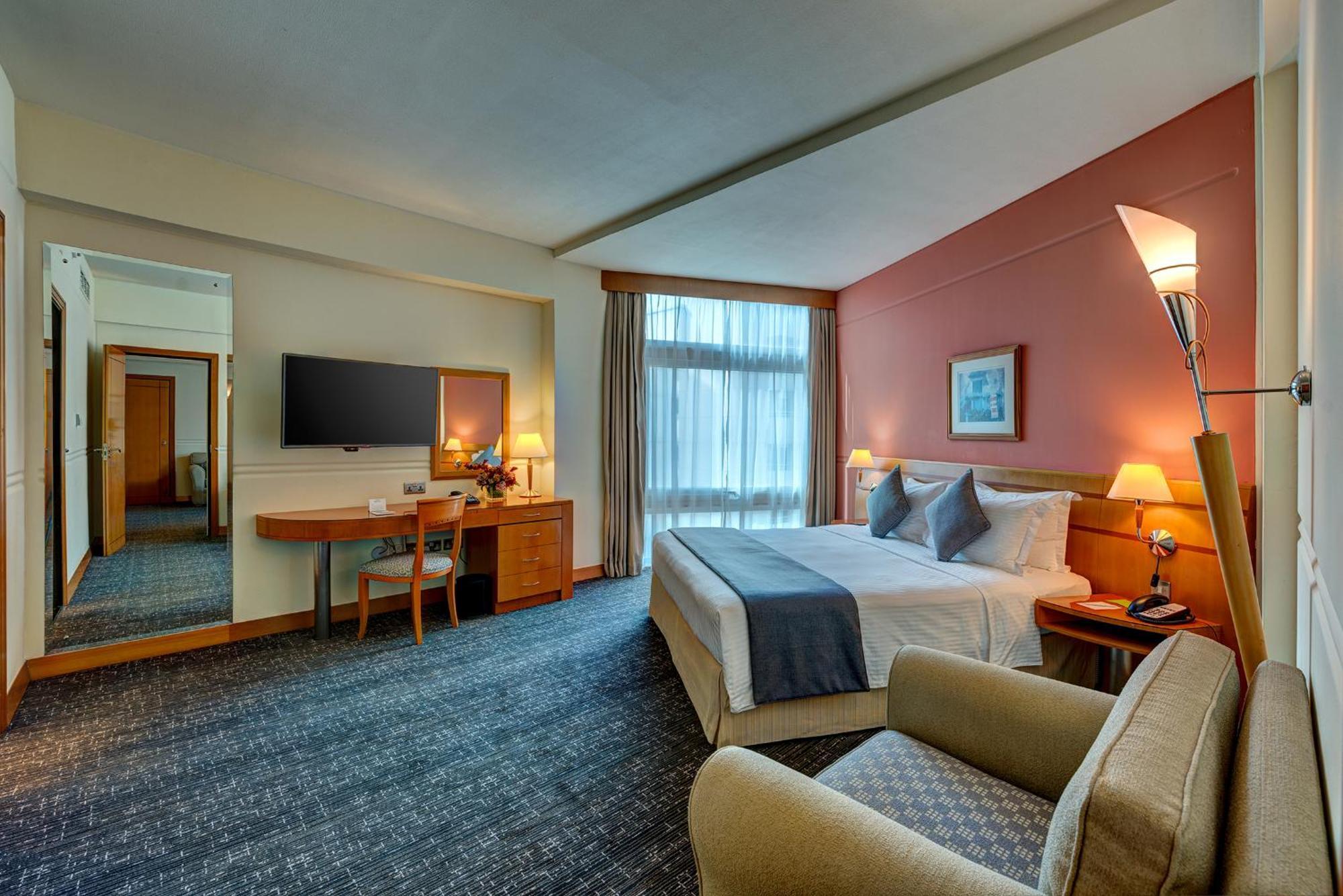 Deluxe King Room