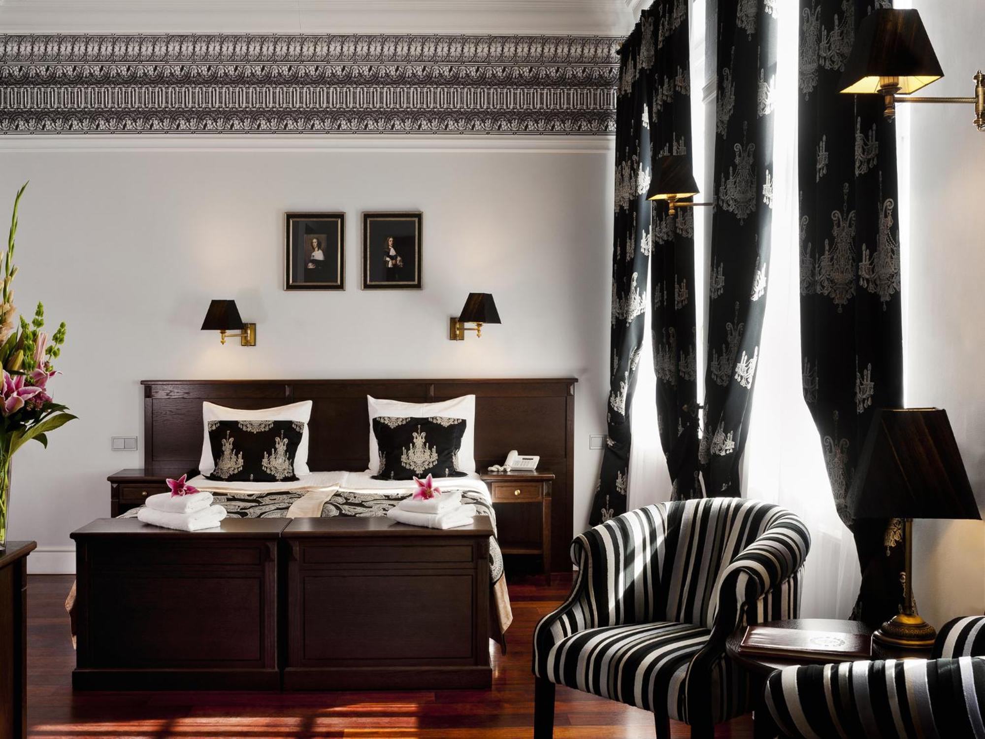 Superior Double or Twin Room City View