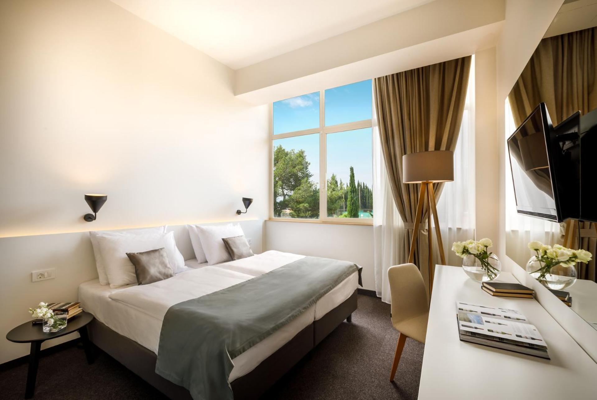 Double Room with Park View,1277081755:JPEG