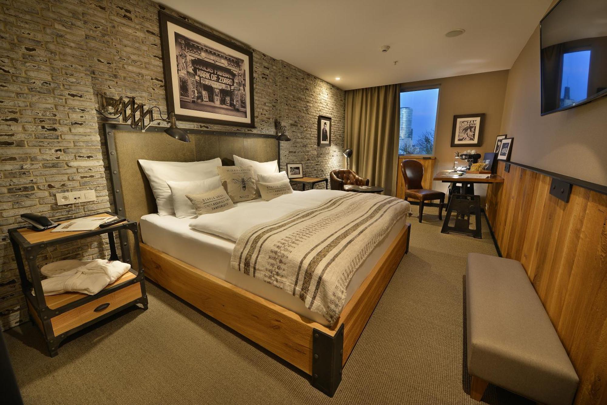 Premium Double Room,1588508093:JPEG