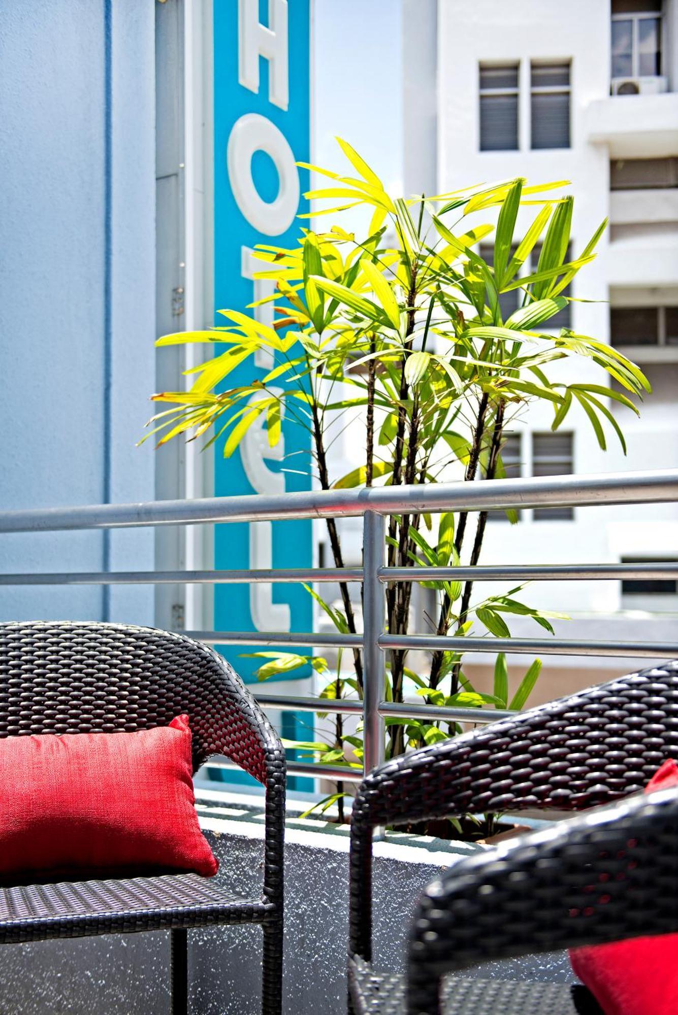 Kamar Superior dengan Balkon