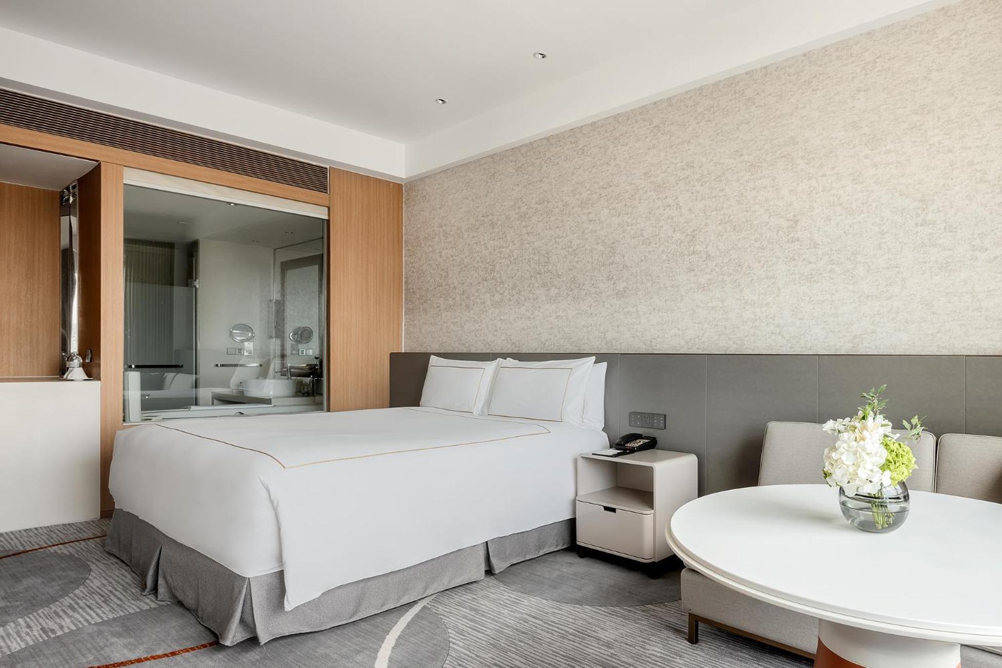 Classic King Room - High Floor