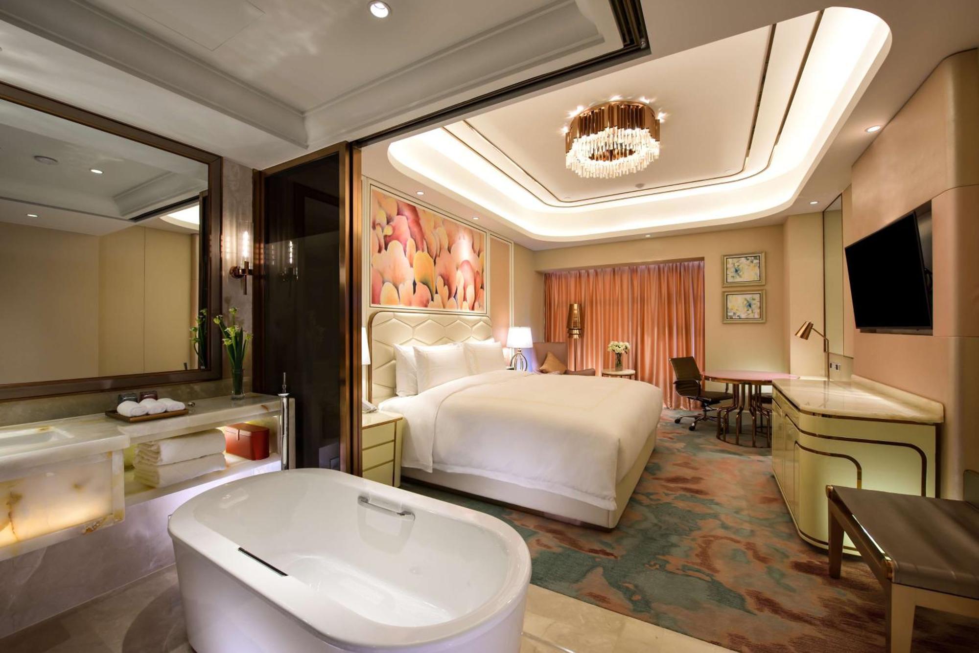 Collection Deluxe Room Garden View