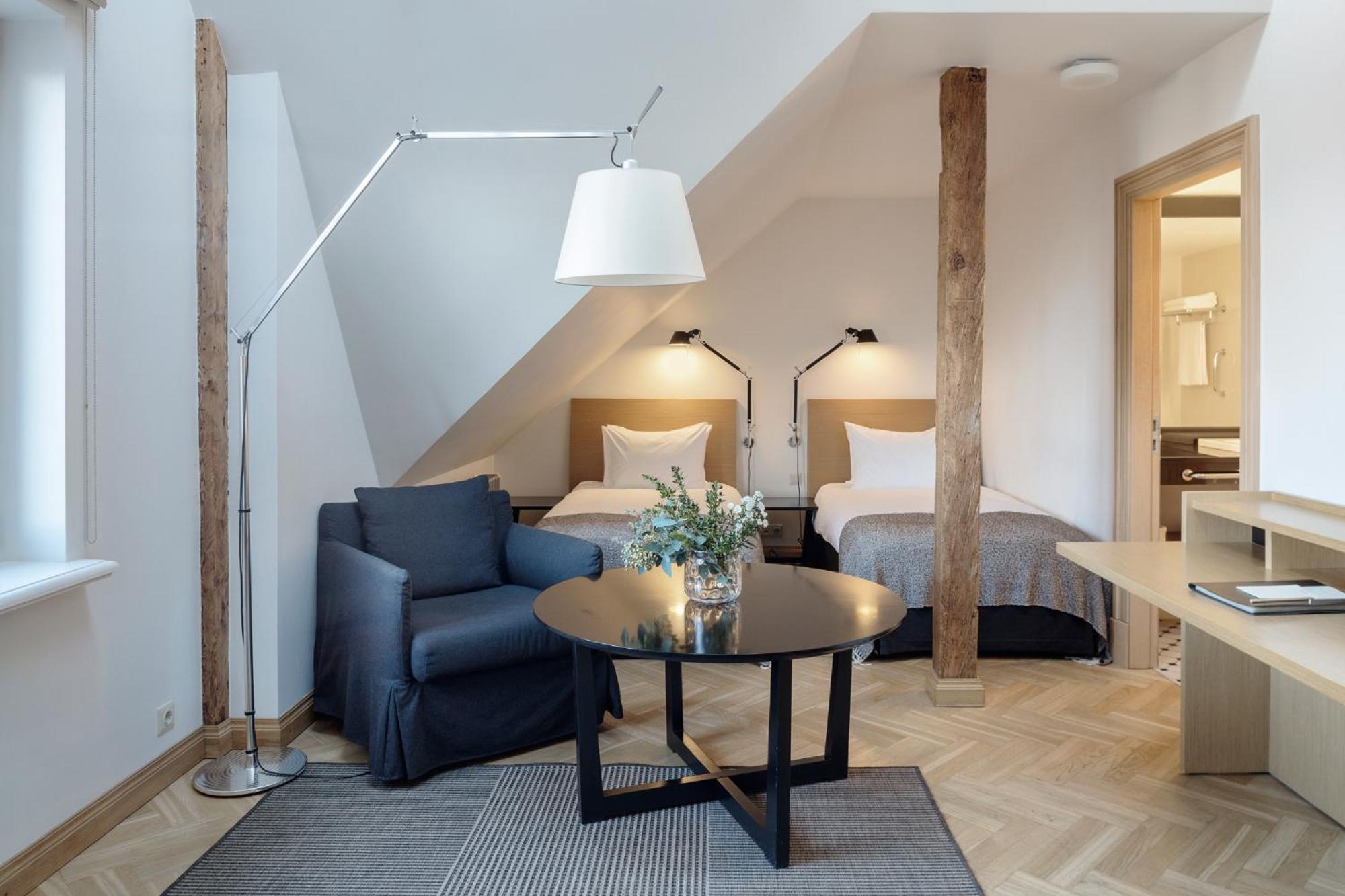 One-Room Apartment with Twin Beds