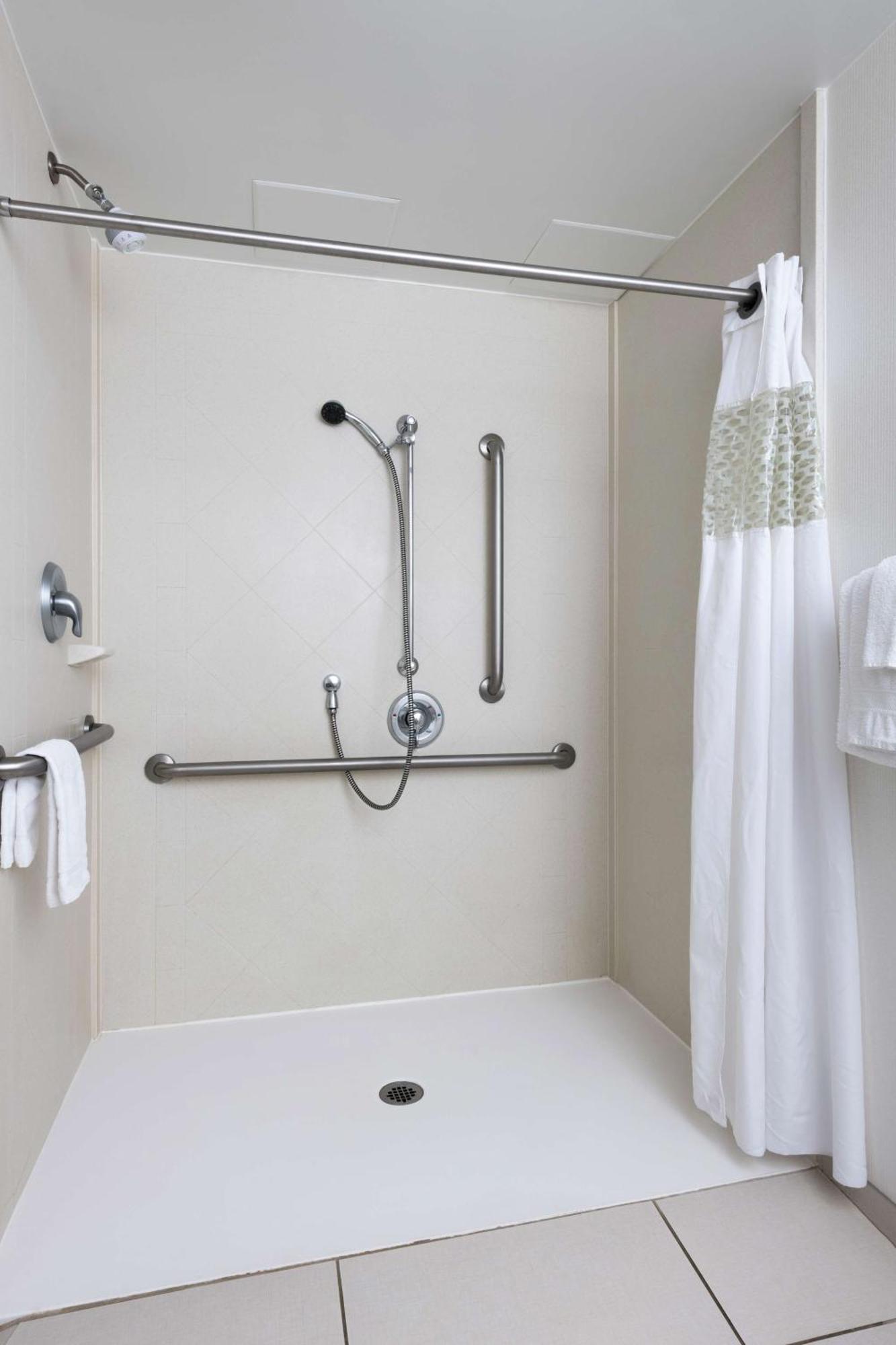 Queen Room with Two Queen Beds - Disability Access/Non-Smoking