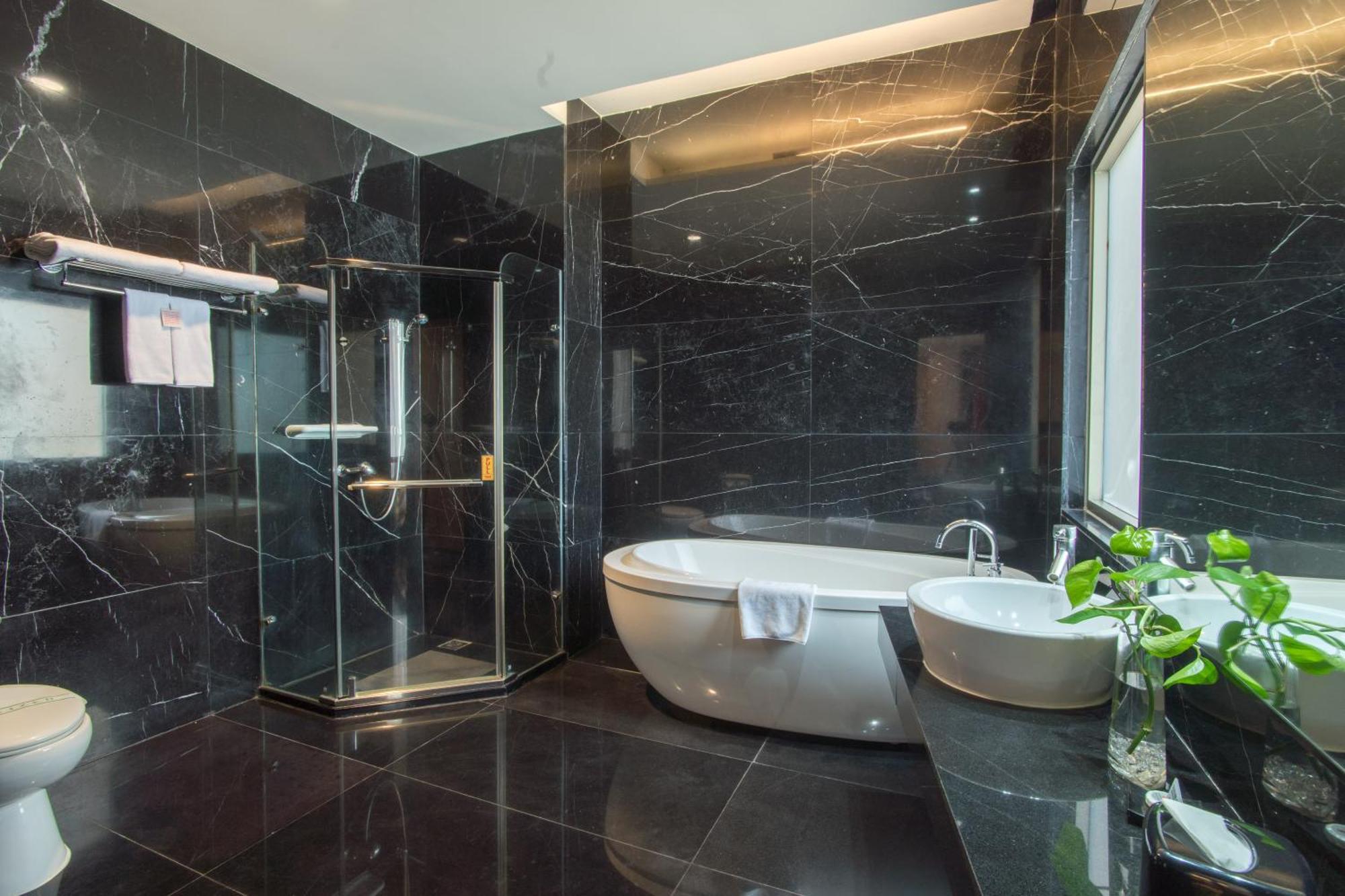 Bulgari Suite,1589561464:JPEG