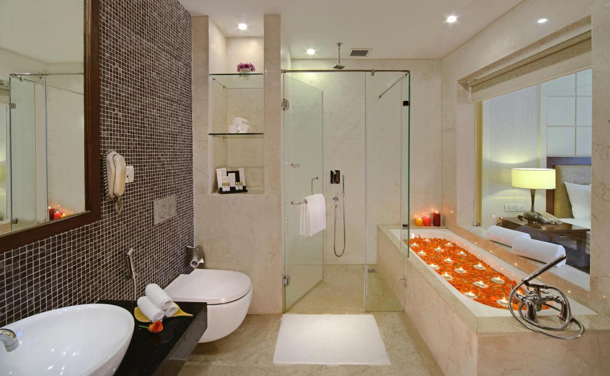SeleQtions Suite - Free Beach Shuttle + Beer On Arrival + Complimentary weekend kids activities, 20% off on F&B
