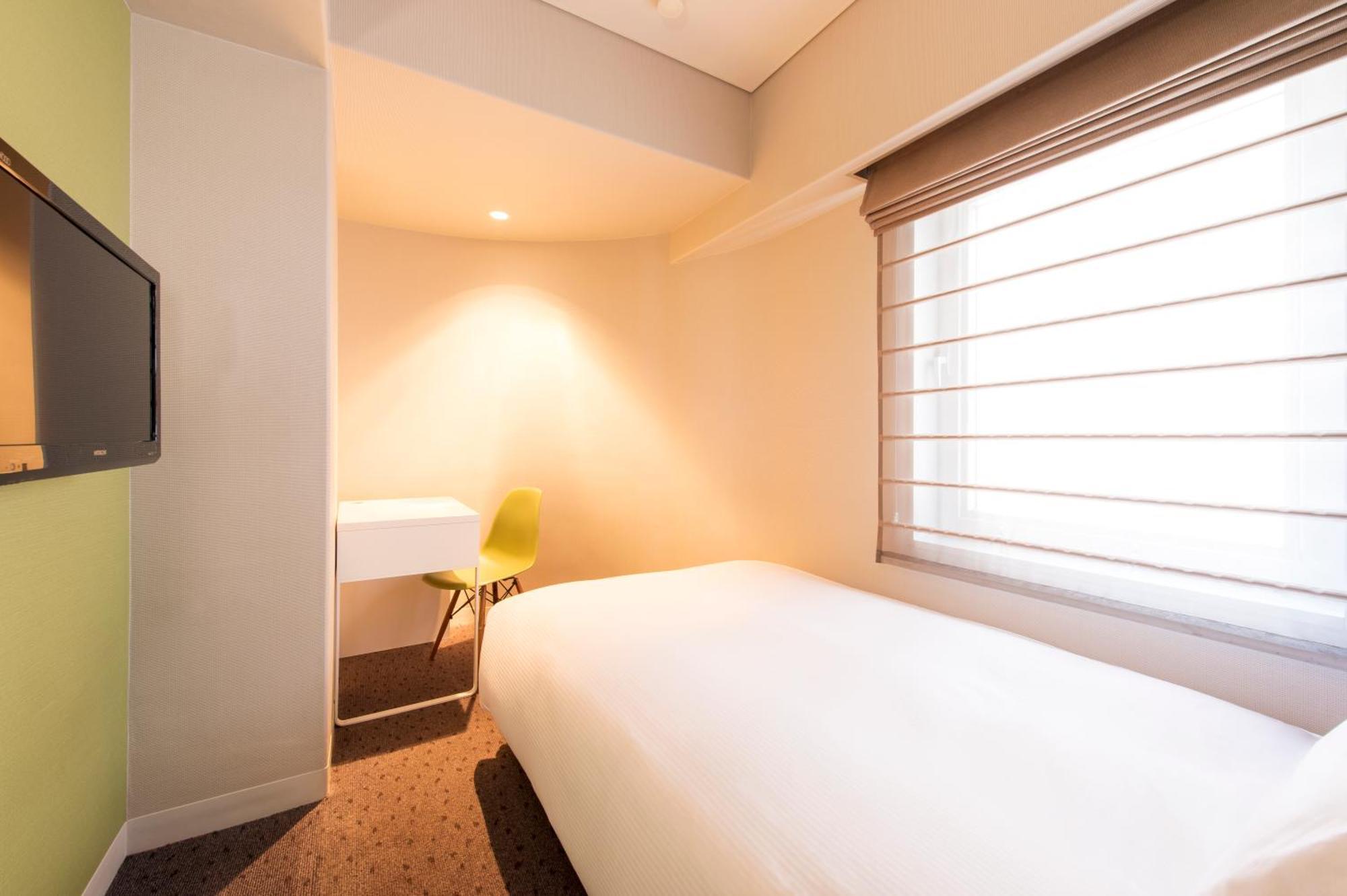 Standard Semi Double Room - Non-Smoking,707753971:JPEG