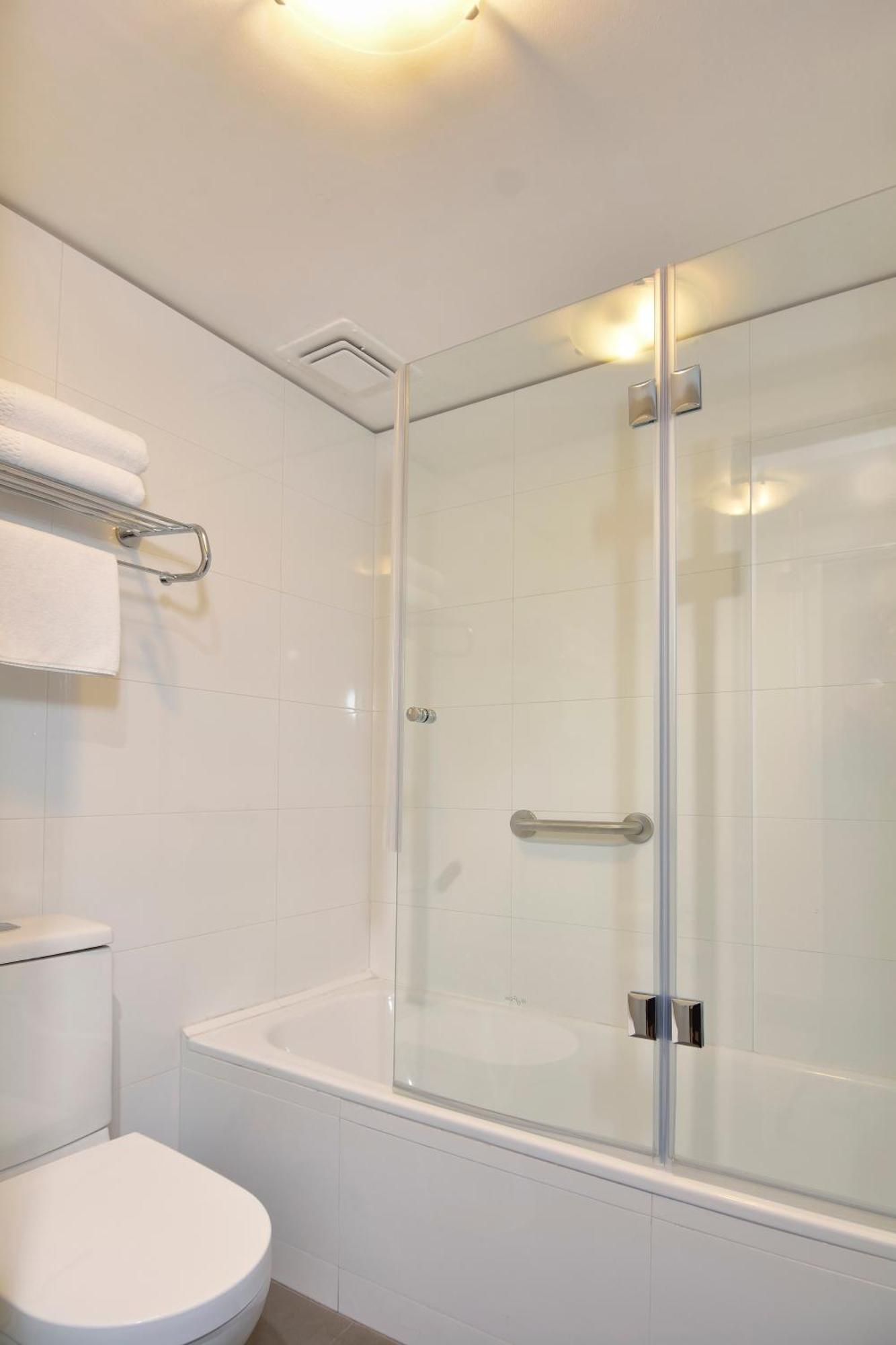 Triple Room,1722914901:JPEG