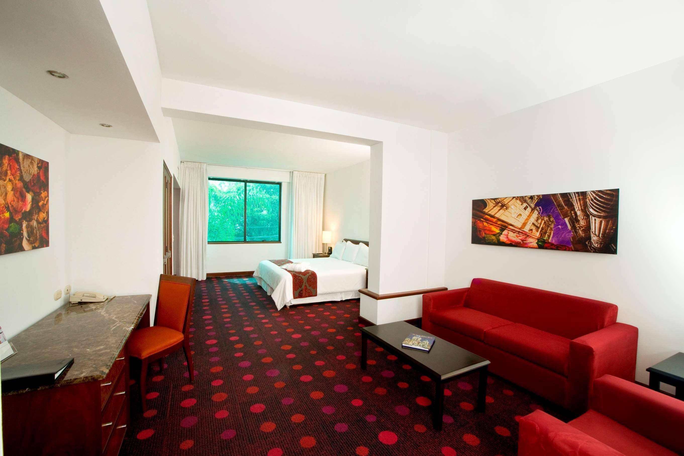 King Suite Spa Bath