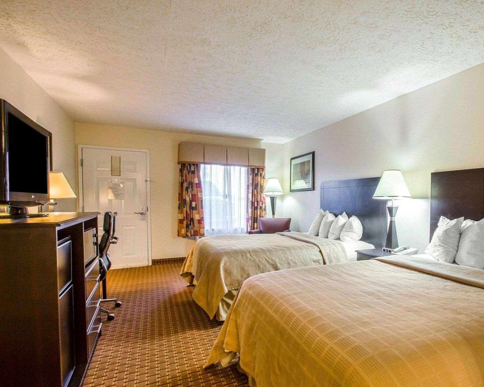 Queen Room with Two Queen Beds - Non-Smoking