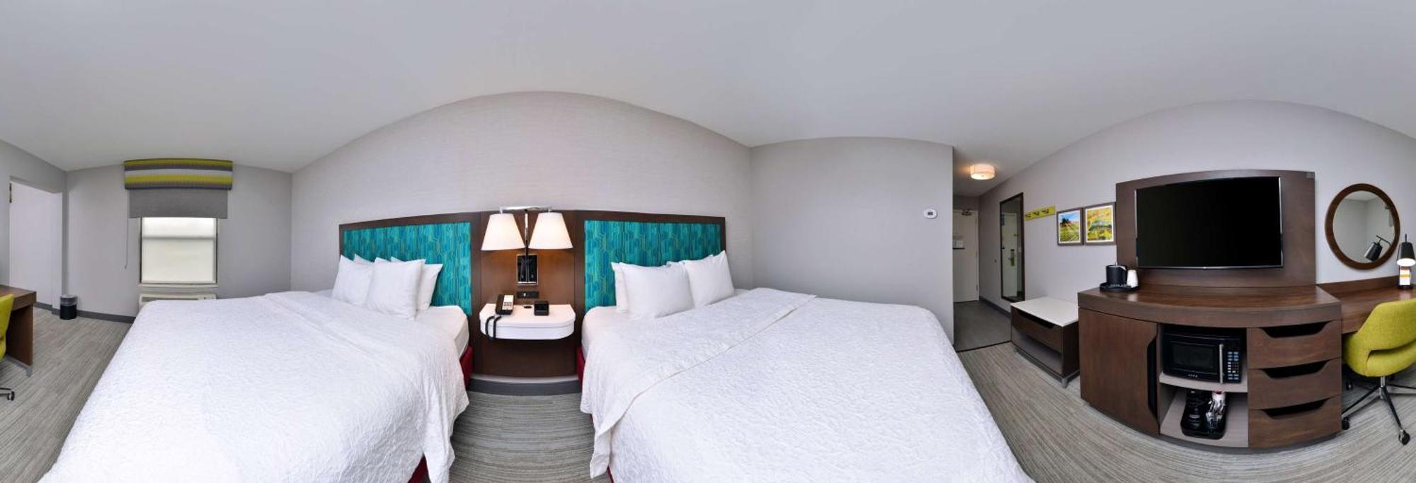 Room with Two Queen Beds - Non-Smoking