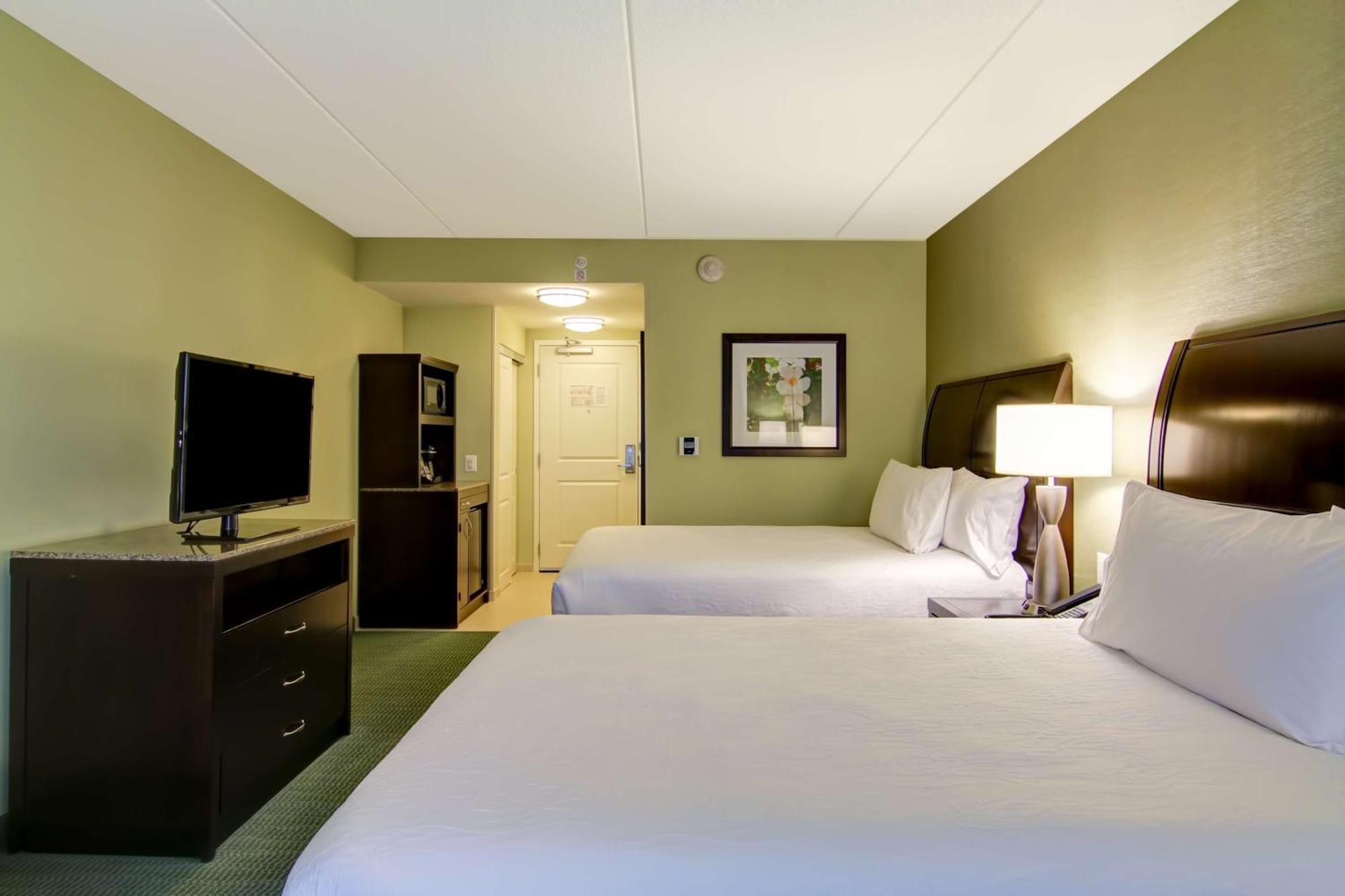 Queen Room with Two Queen Beds - Mobility and Hearing Access