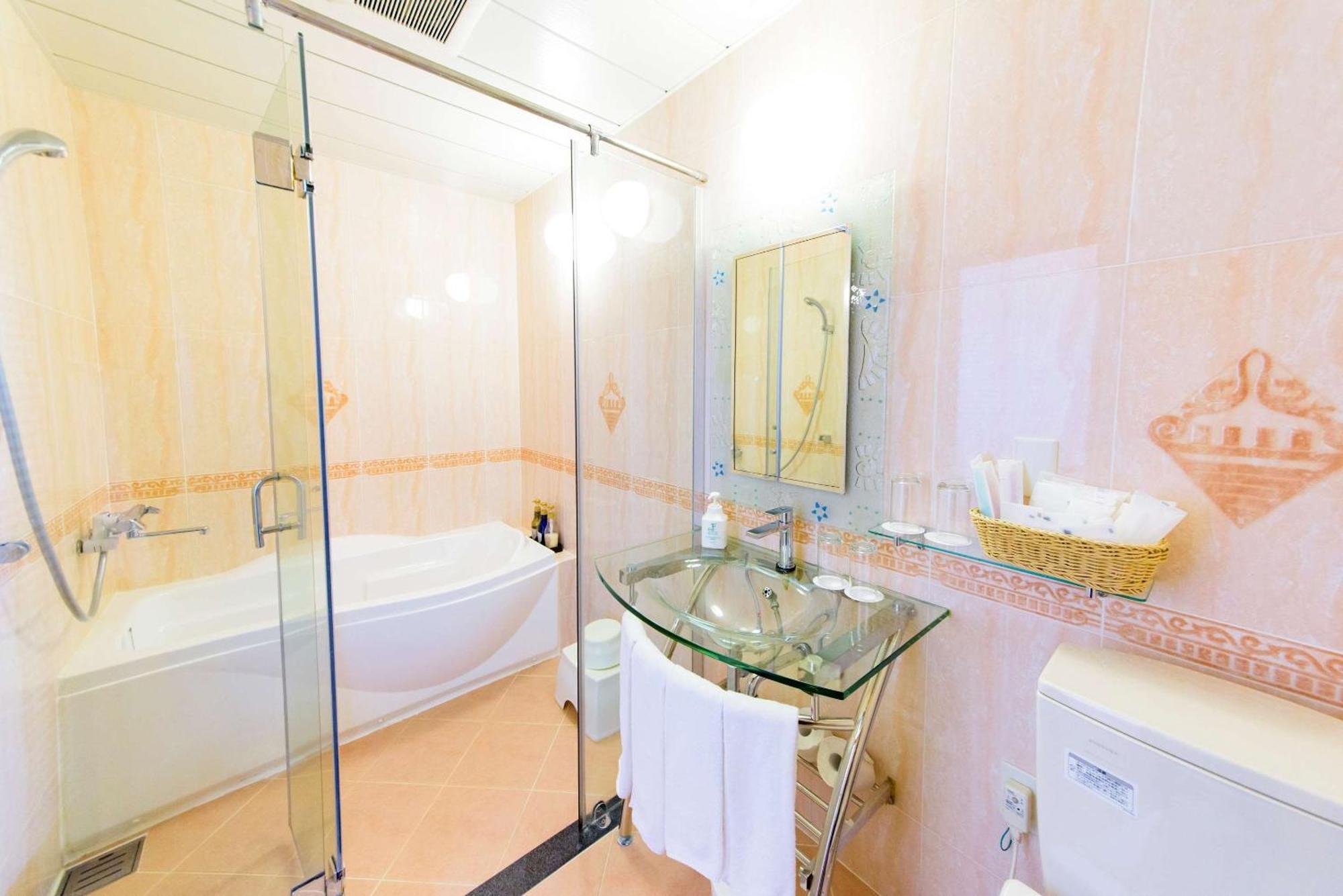 Quadruple Room with Balcony and Ocean View - Non-Smoking