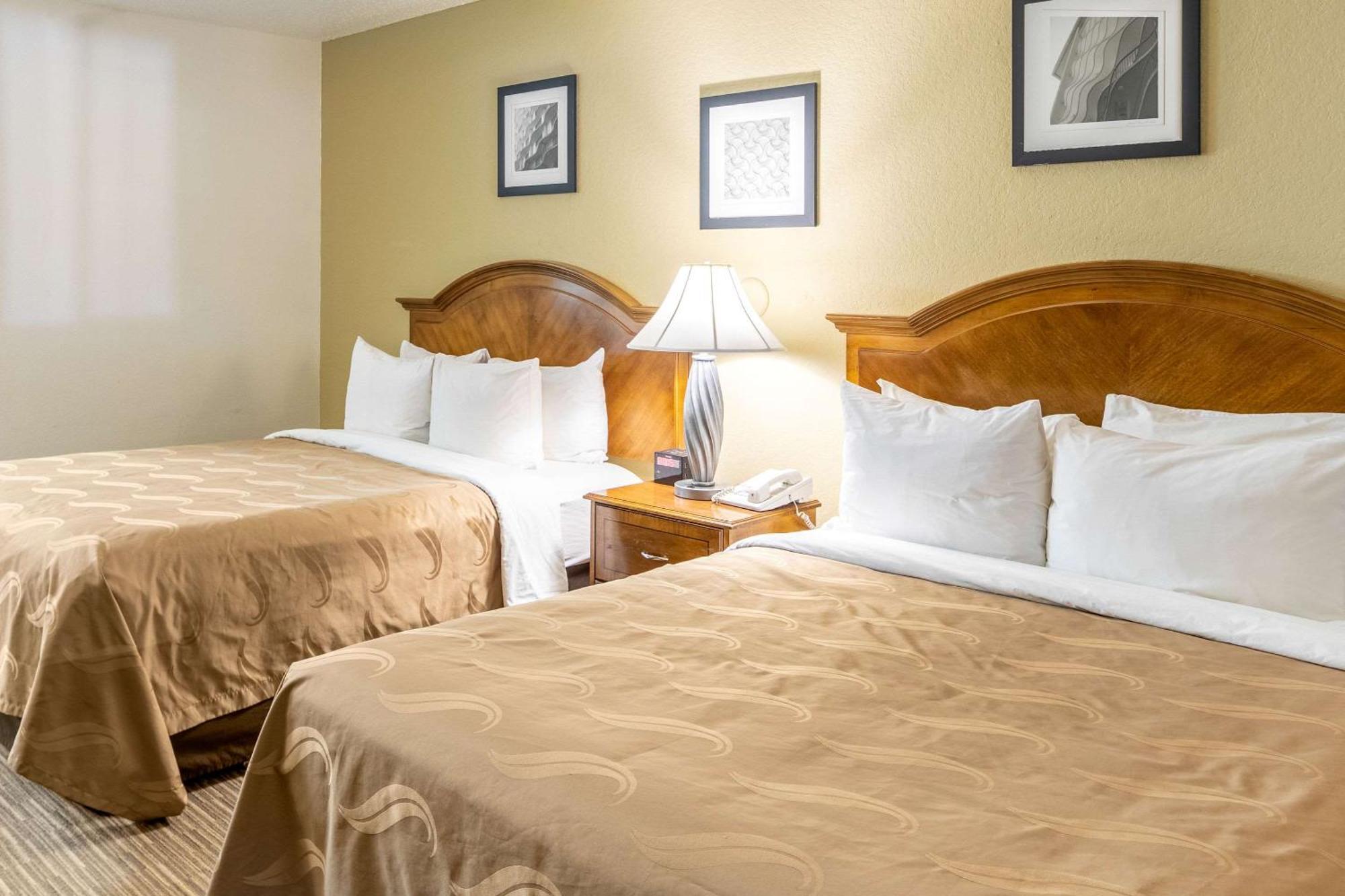 Economy Queen Room Two Queen Beds Non-Smoking