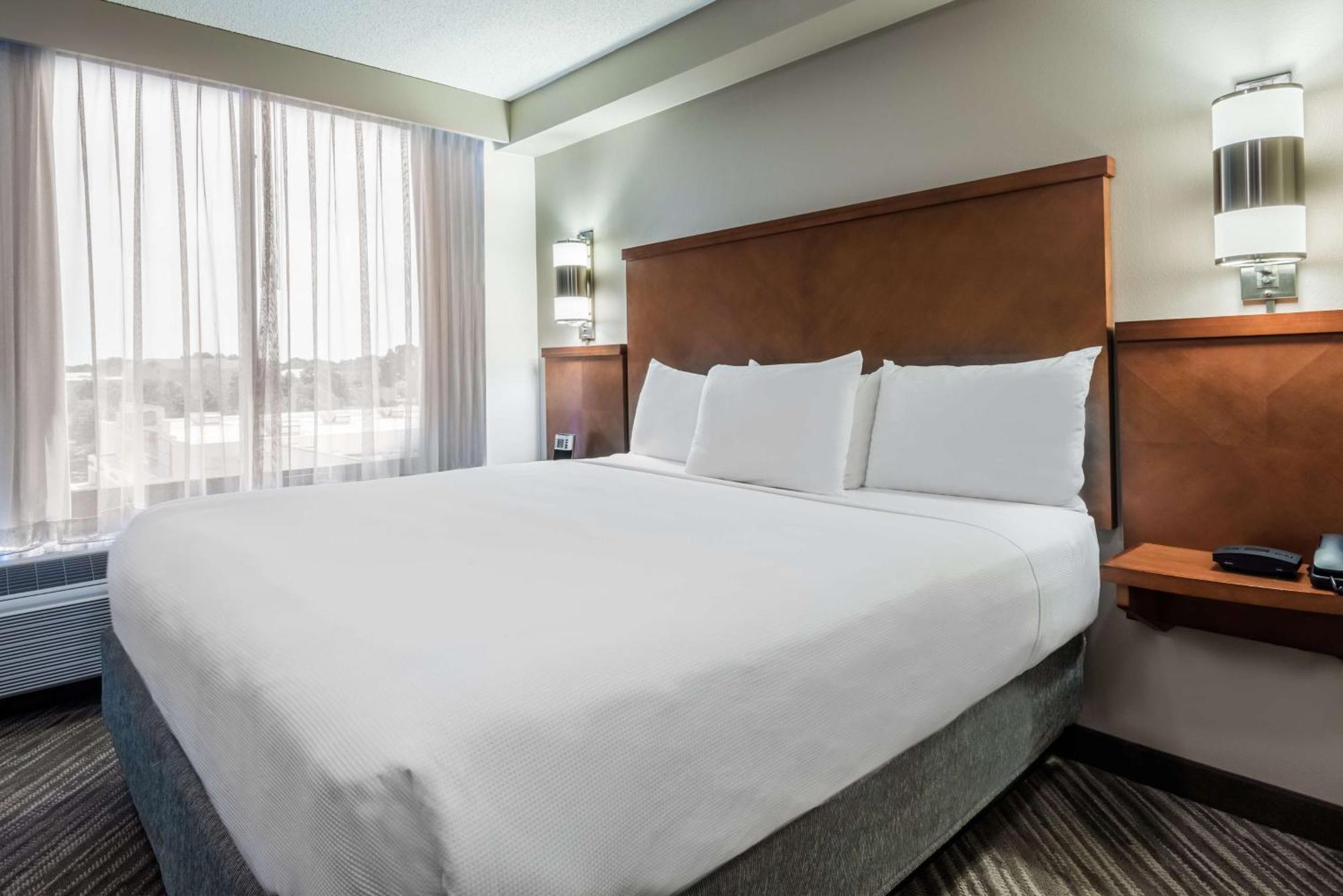 King Room with Sofa Bed - High Floor