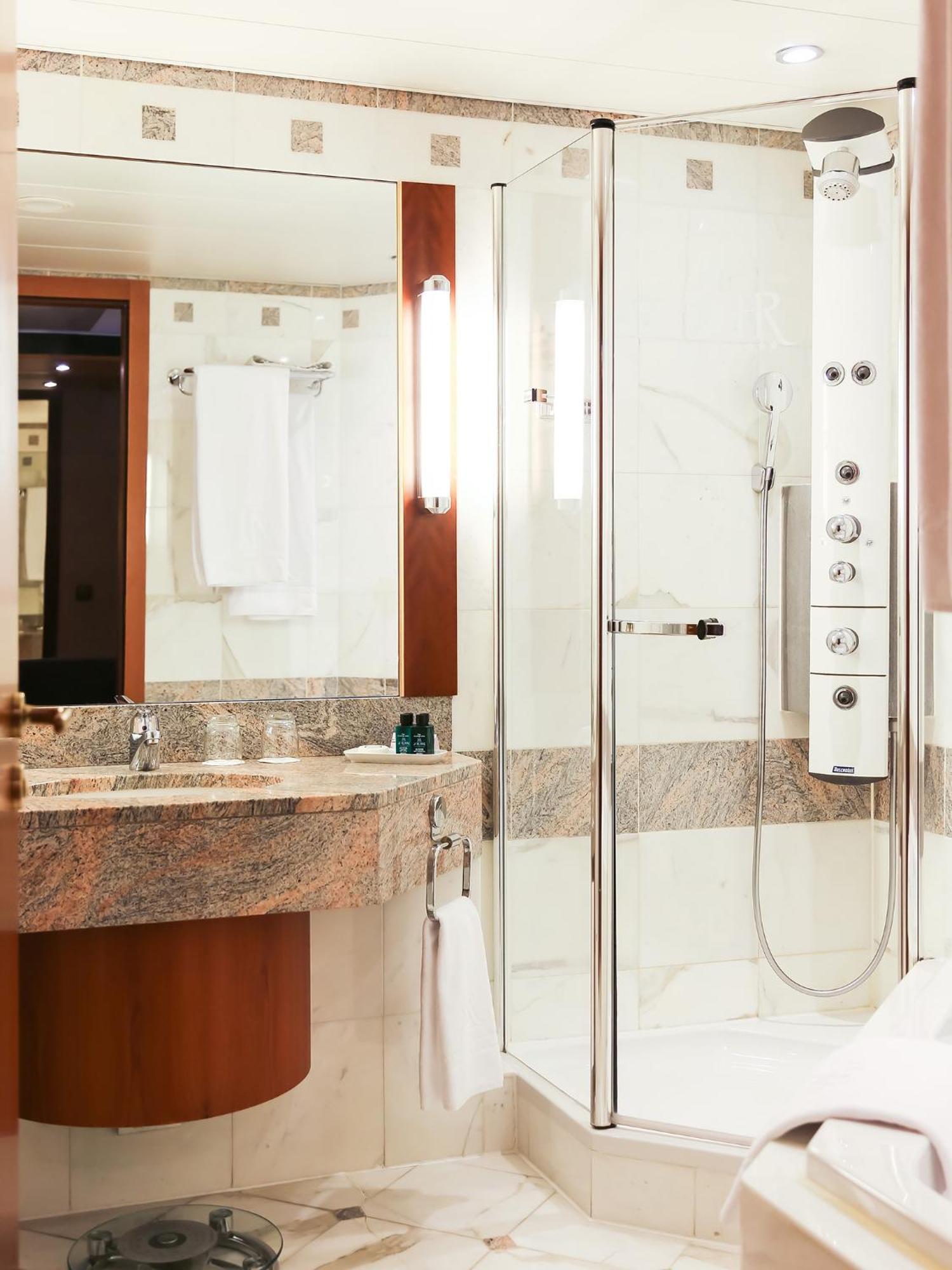 Club Double or Twin Room