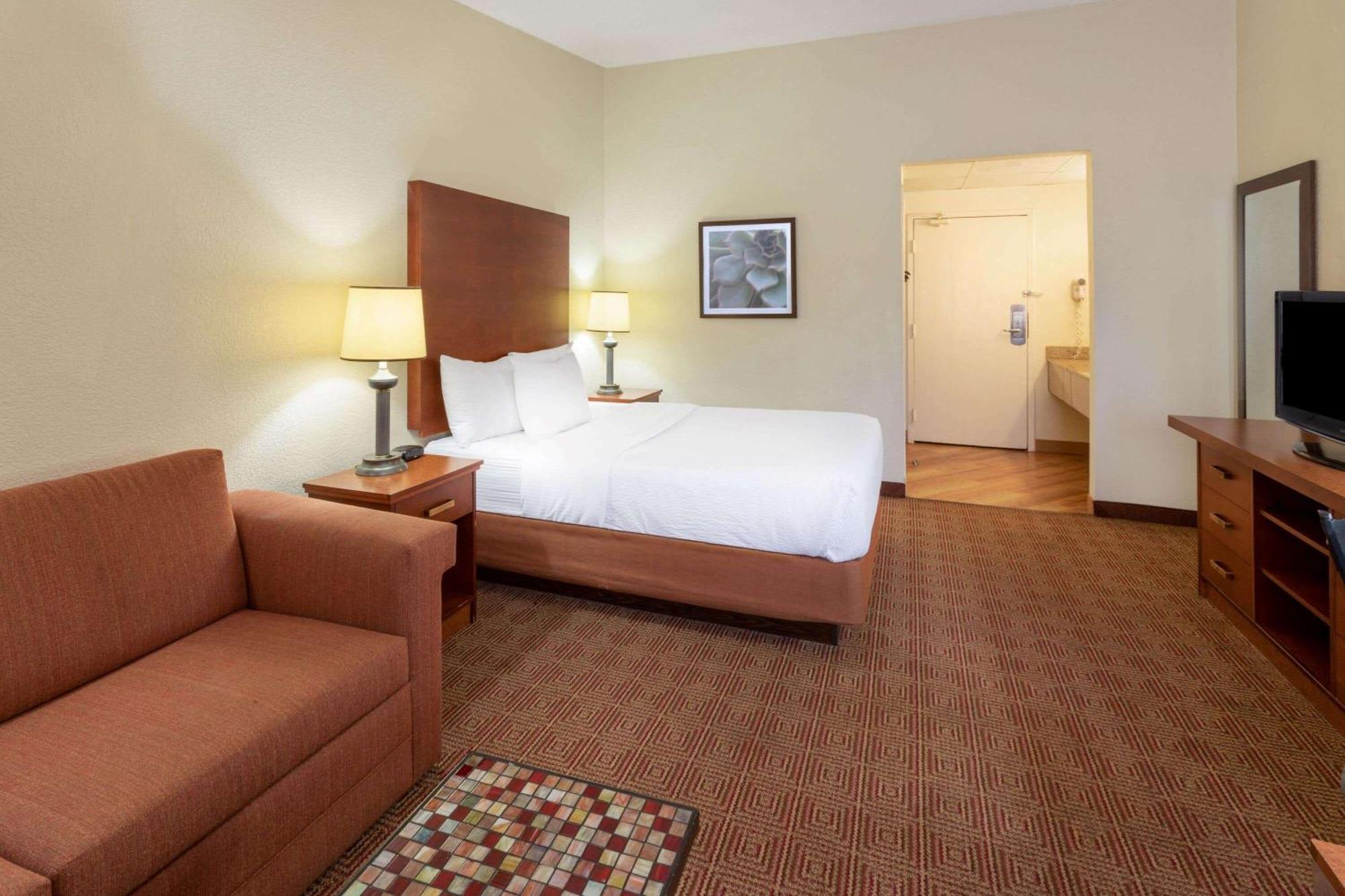 Double Room - Non-Smoking