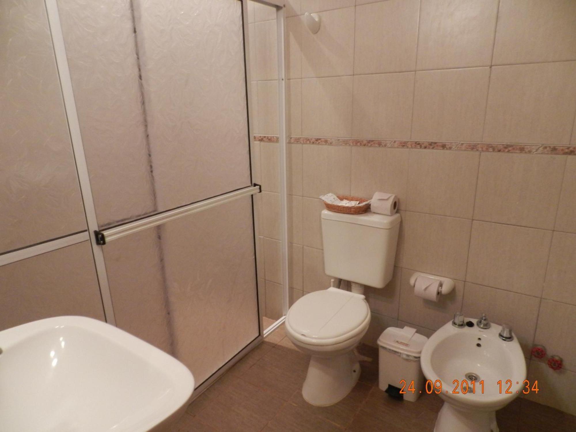 Economy Triple Room