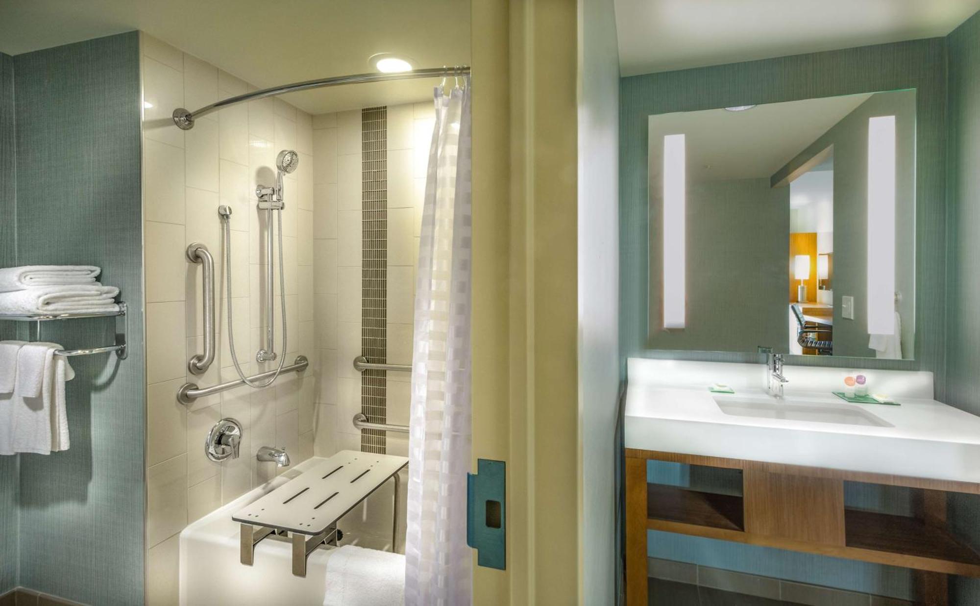 Queen Room with Two Queen Beds, Sofa Bed and Accessible Tub