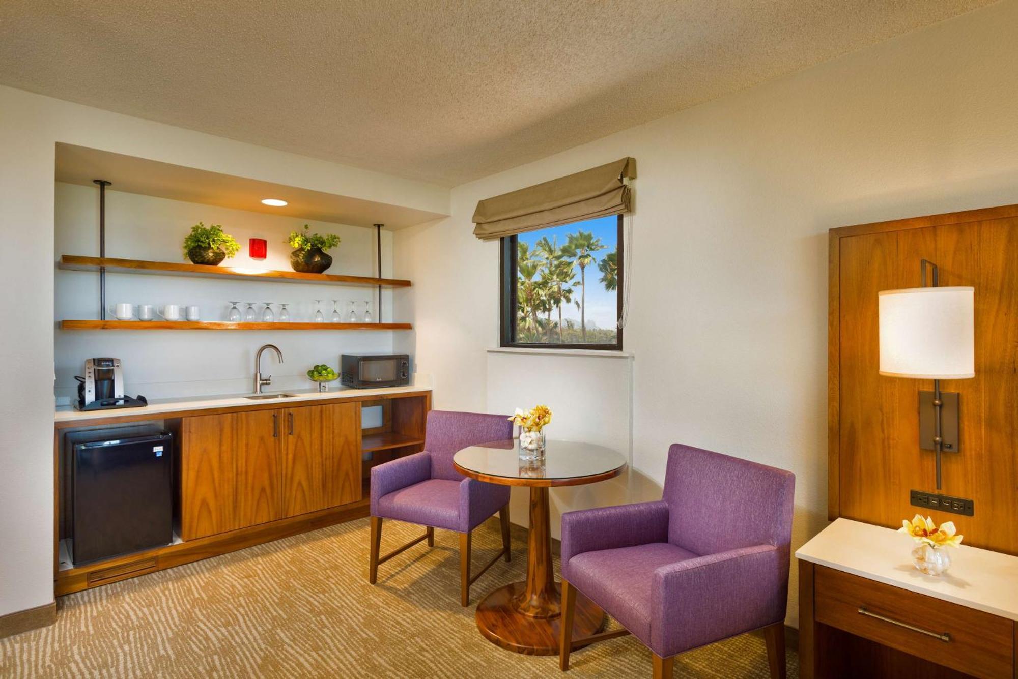 Junior King Suite with Ocean View