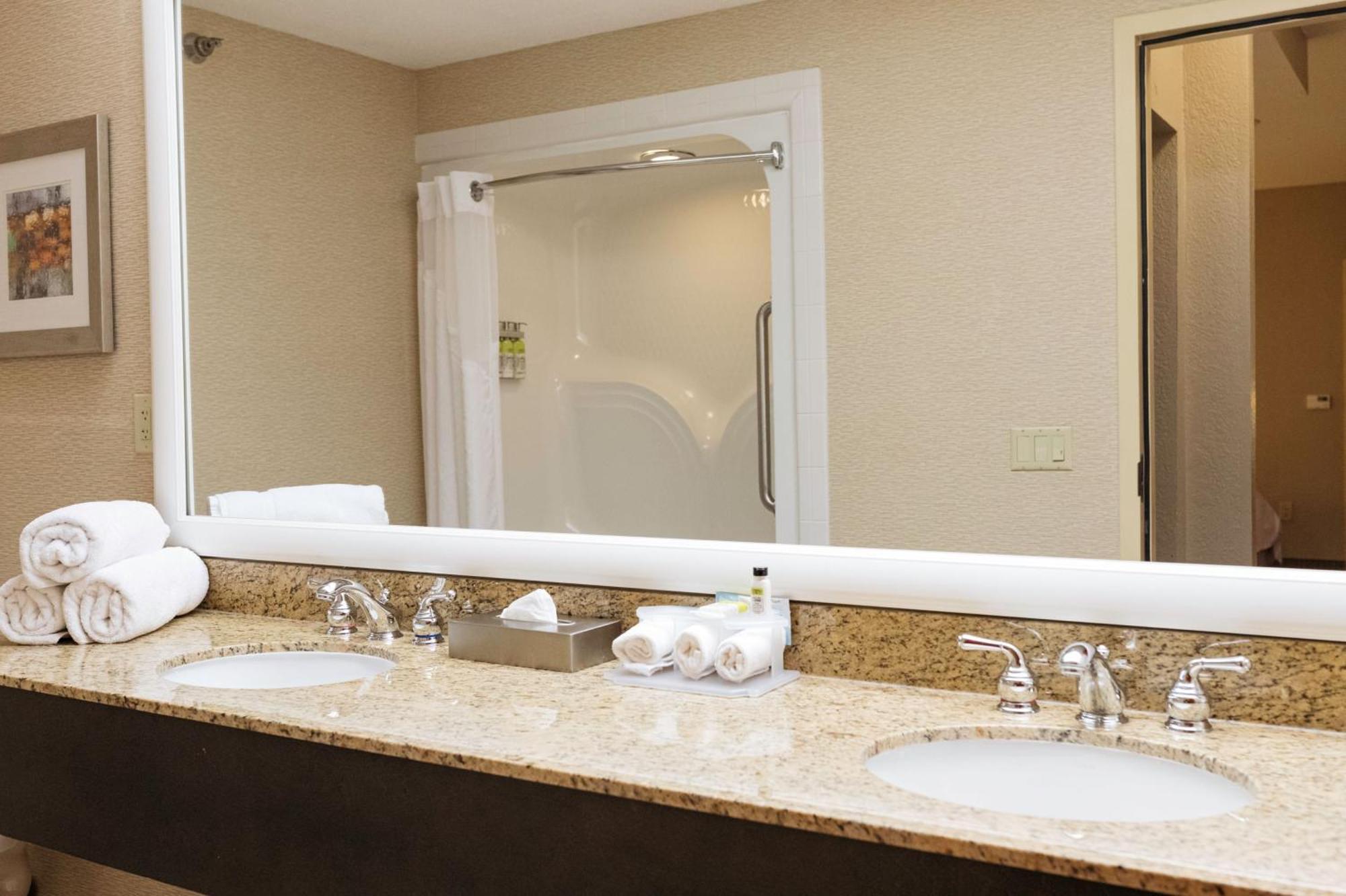 Executive Suite with Spa Bath