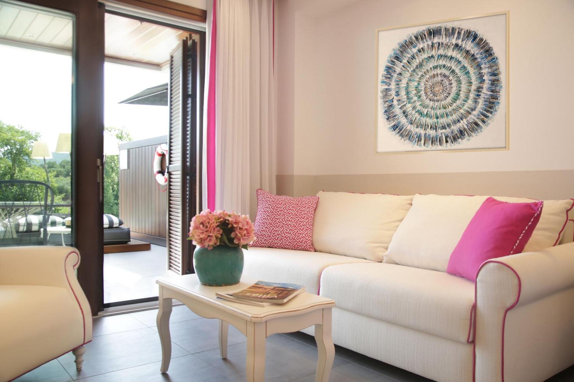 Junior Suite with Private Pool