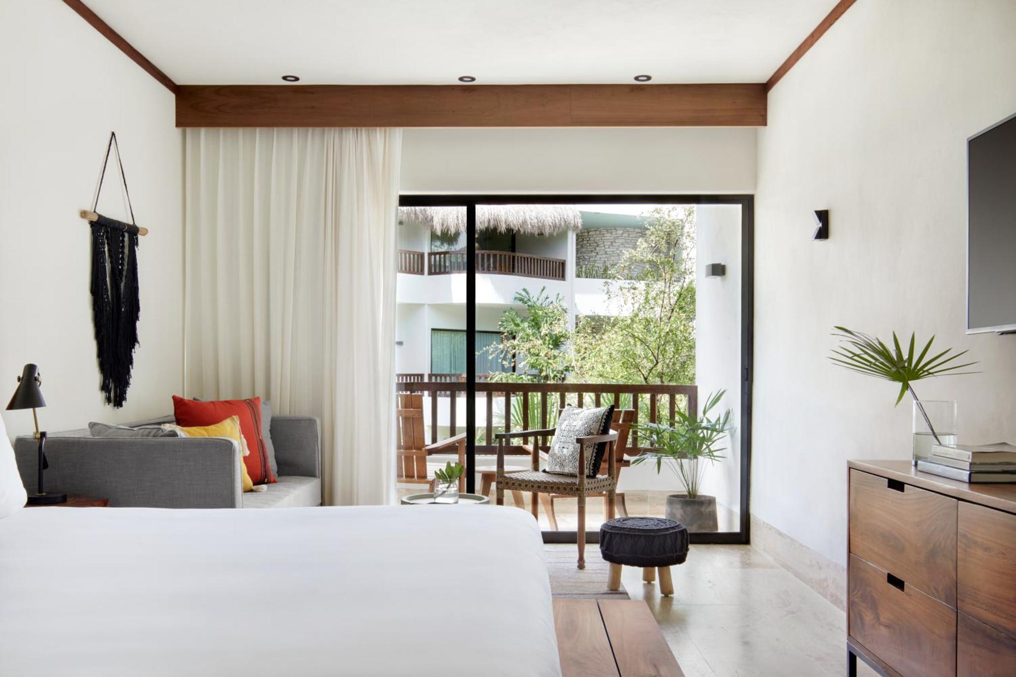 Essential King Room Balcony